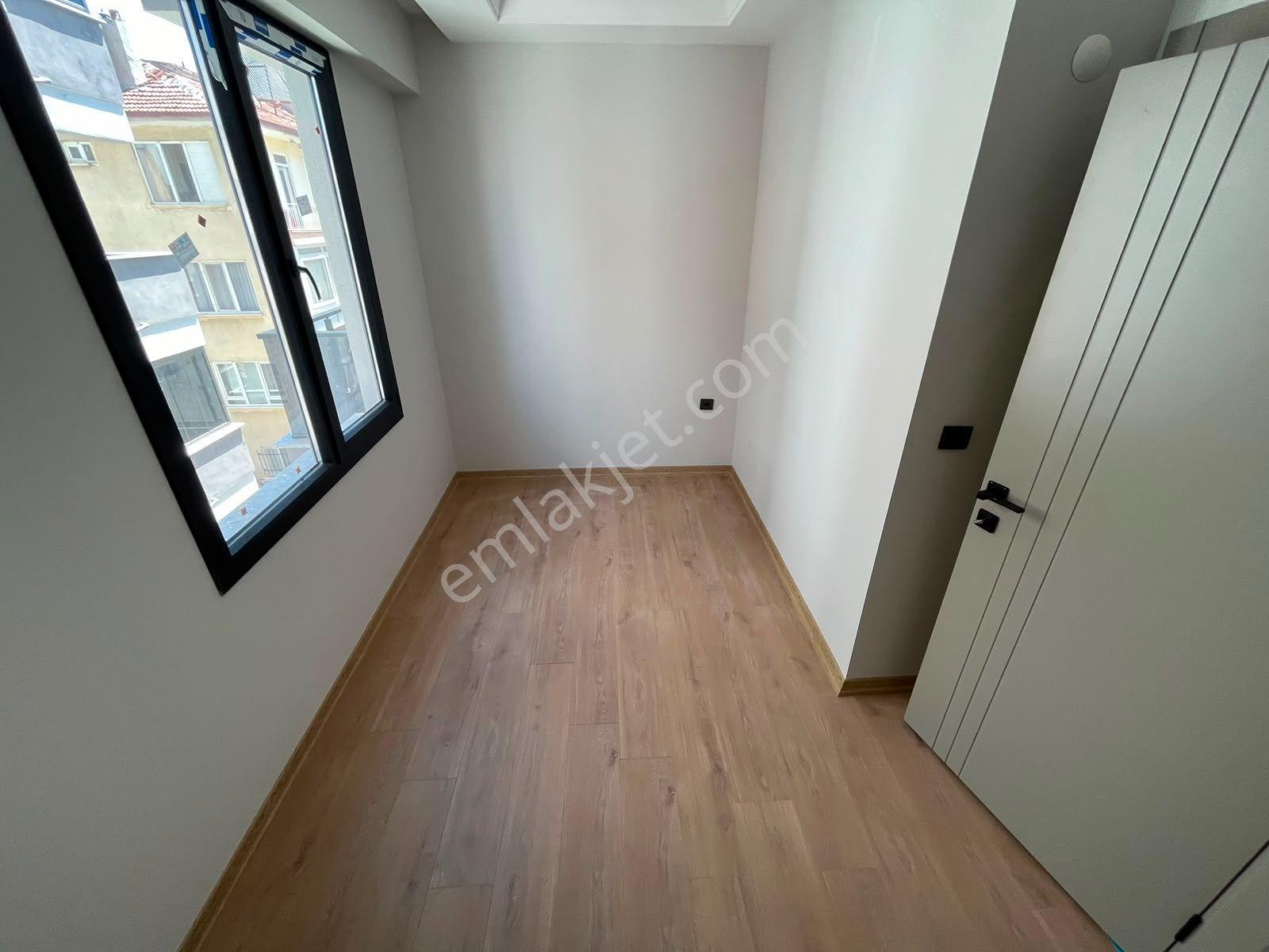 Yükselden Akçay Merkezde Denize 300mt Yerden Isıtmalı 2+1 Daire - Görsel 10