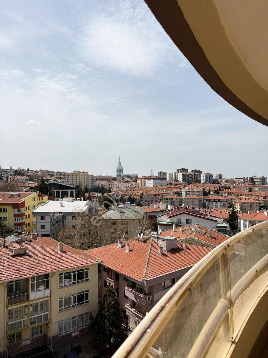 Gop Bayraktar'da Site İçi | Manzaralı | 4+1 | 200m2 | Yenilenmiş - Görsel 30