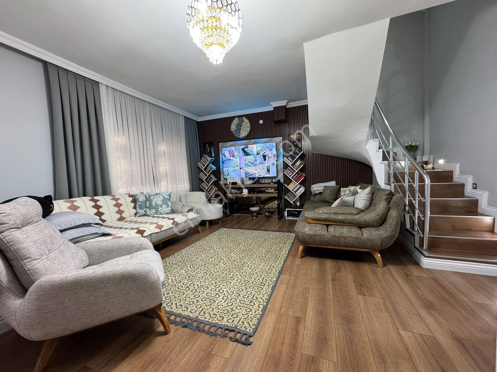 Kumburgaz'da Deniz Manzaralı 4 Katlı 7+2 Lüks Akıllı Villa