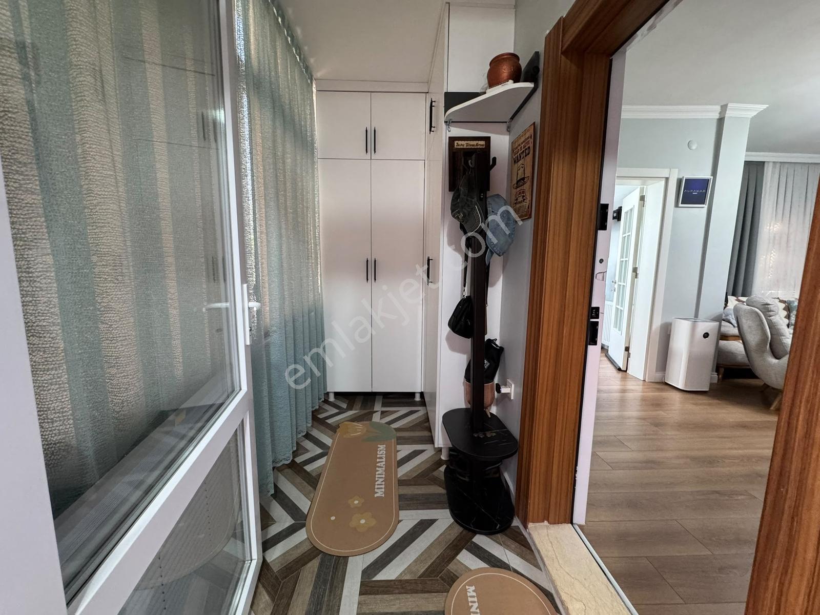 Kumburgaz'da Deniz Manzaralı 4 Katlı 7+2 Lüks Akıllı Villa - Görsel 18