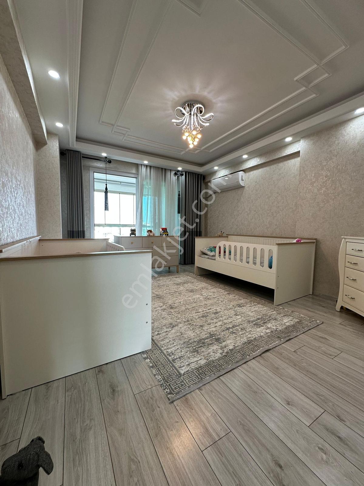Kutay Paladyum Prestige'de Ekstralı Satılık Lüks 4,5+1 Daire - Görsel 4