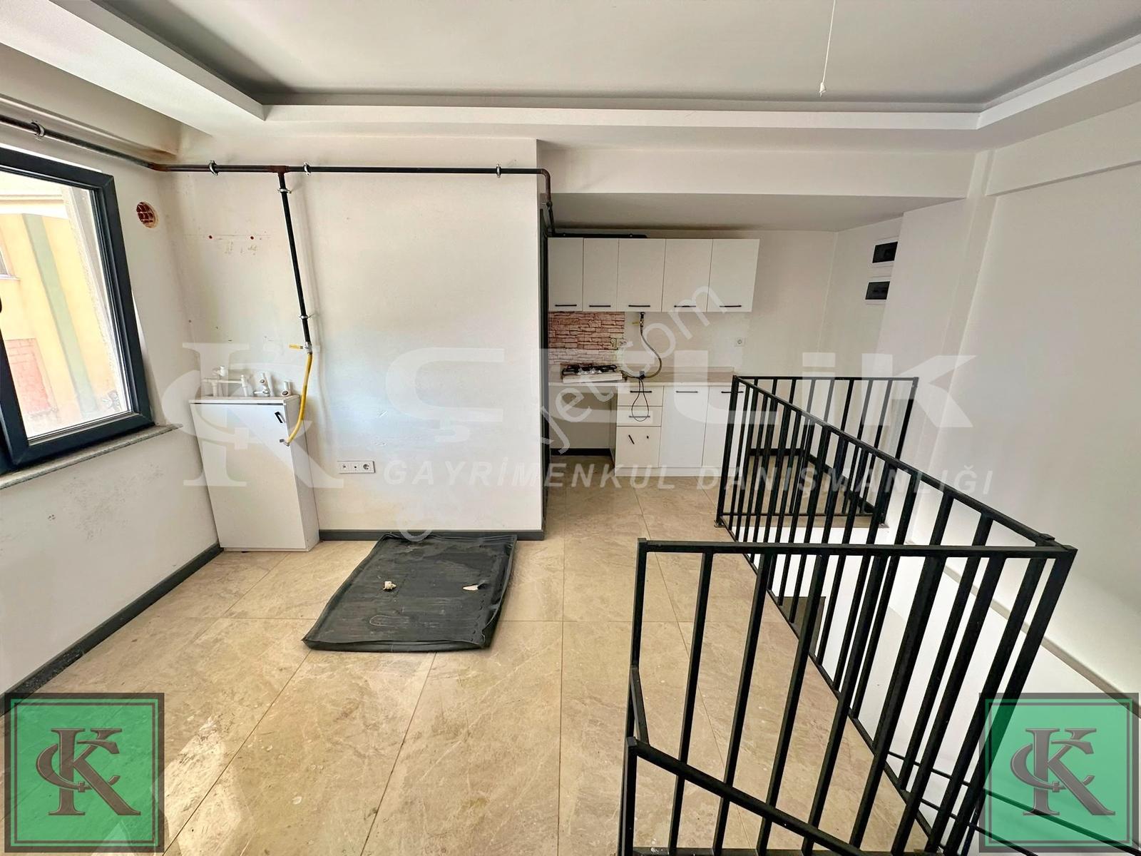 Çelikten İhsaniye Mevkinde 8 Oda+1mutfaklı 300m2 Satılık Dükkan - Görsel 3