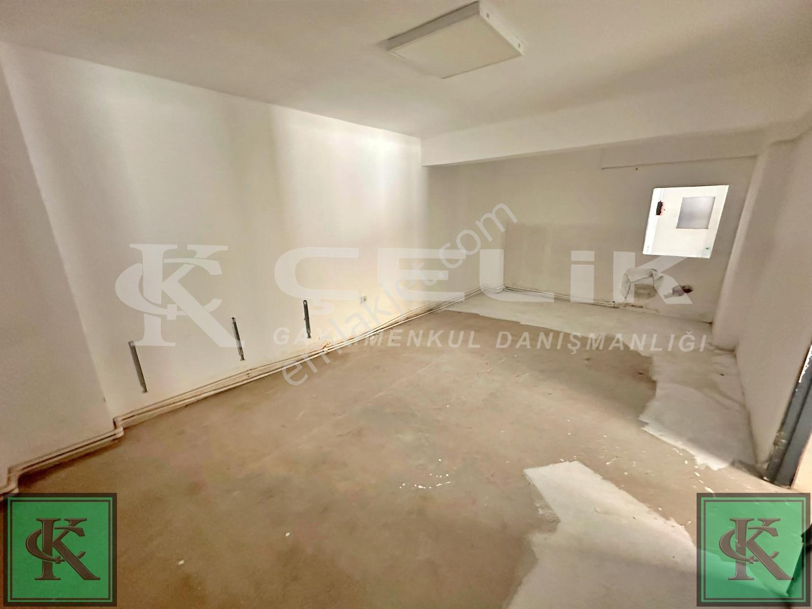 Çelikten İhsaniye Mevkinde 8 Oda+1mutfaklı 300m2 Satılık Dükkan - Görsel 19