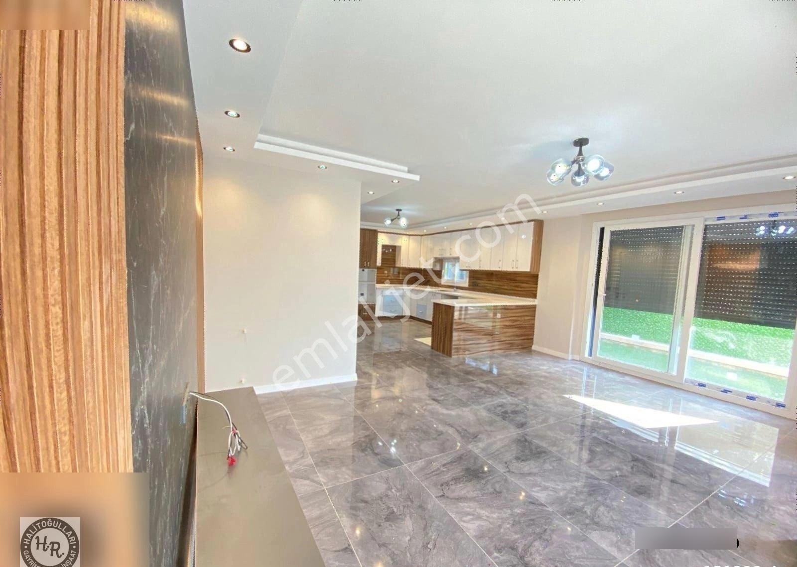 Ürkmez Doğanbey Mahlesinde Ultra Lüks Villa - Görsel 11