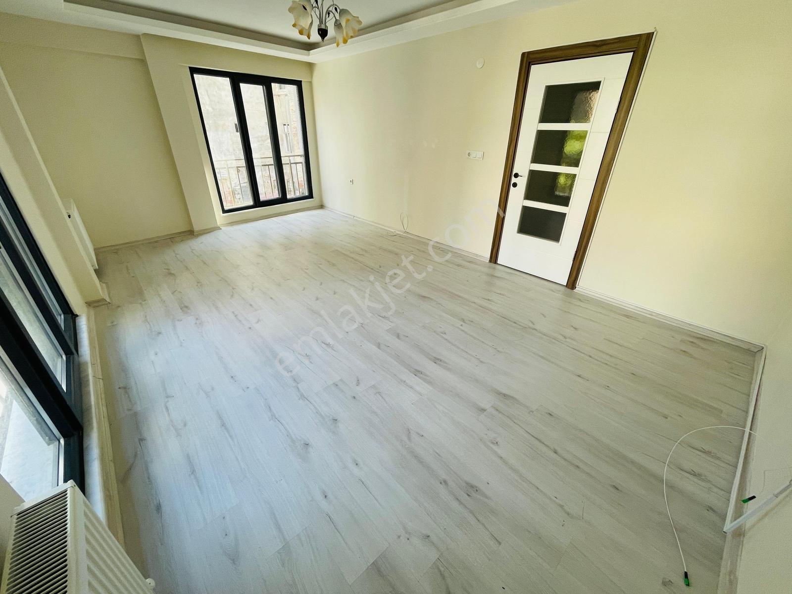 Özkan'dan Sahile Sadece 200mt Uzaklıkta 85m² Kiralık 2+1 Daire