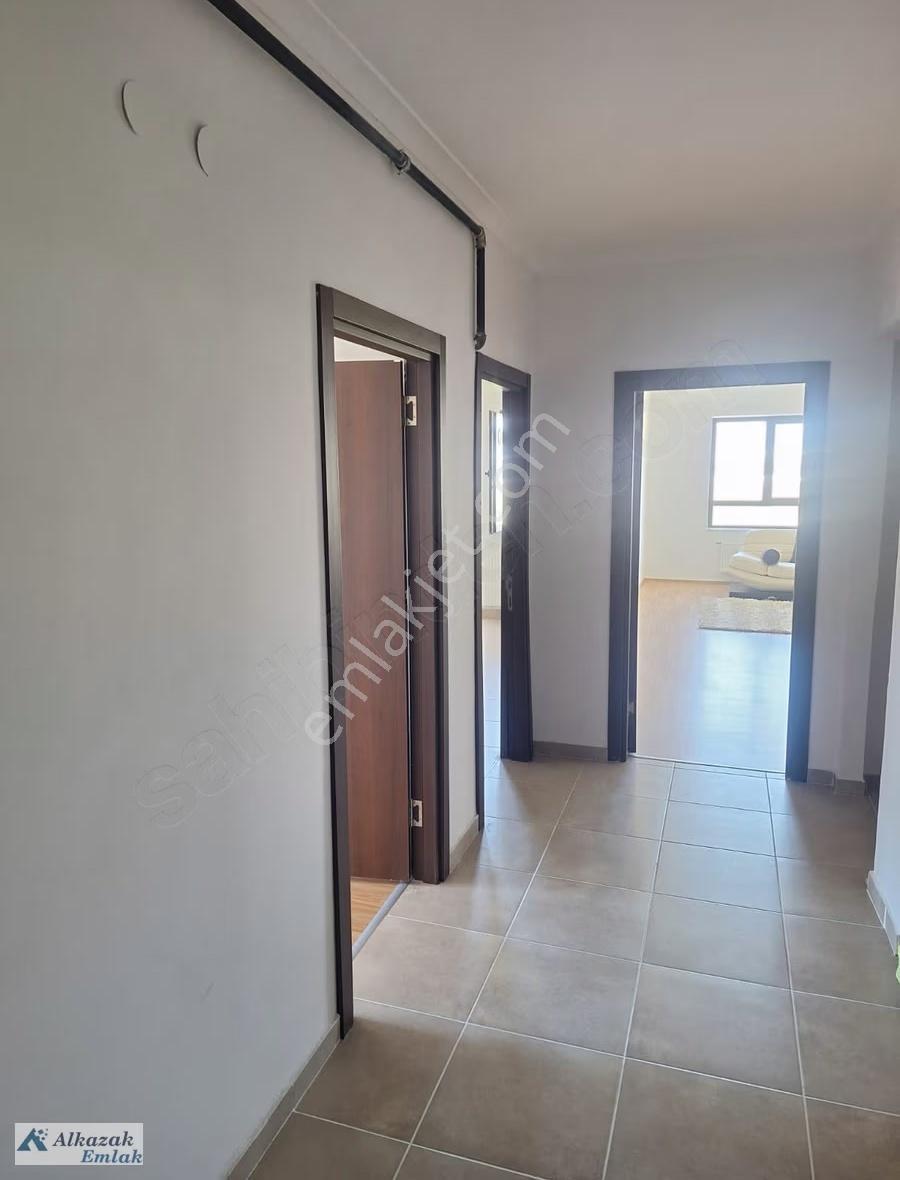 Alcı Mahallesinde Site İçerisinde Satılık 4+1 - Görsel 3