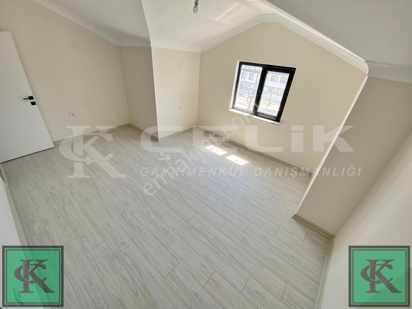 Çelik Emlak'tan Ön Ve Güney Cephe 3+1 150m2 Oturuma Hazır Daire - Görsel 2