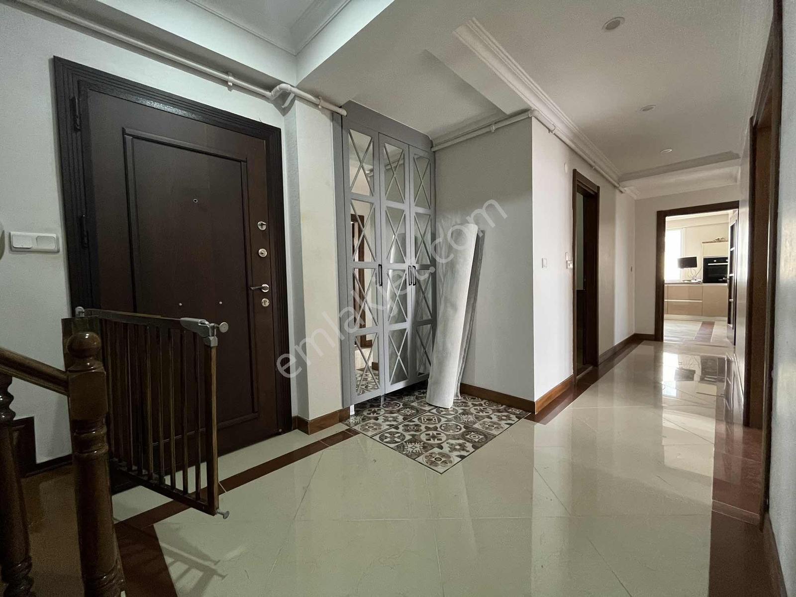 Çamlık Konakları Sitesi Emsalsiz Ultra Geniş 4+2 Üst Dublex - Görsel 16