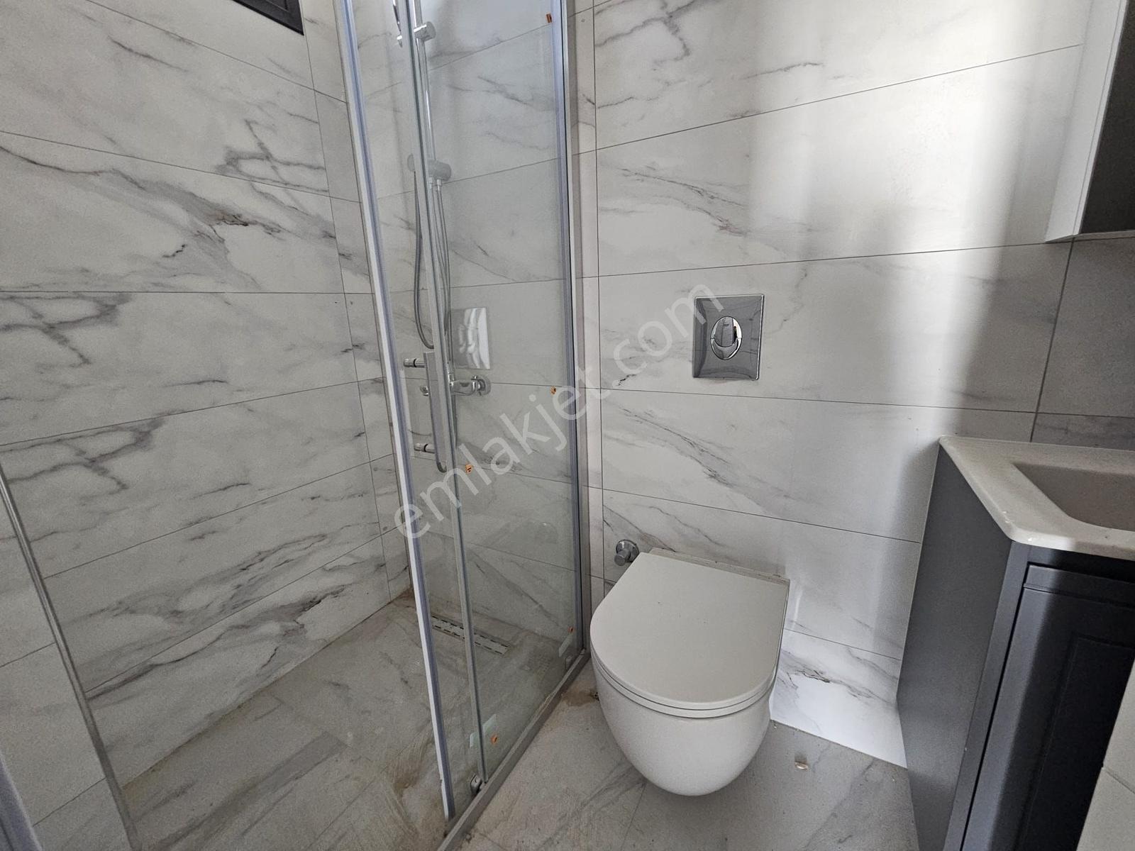 Remax Model Kuşadası Soğucakta Site İçerisinde 4+1 Satılık Villa - Görsel 6