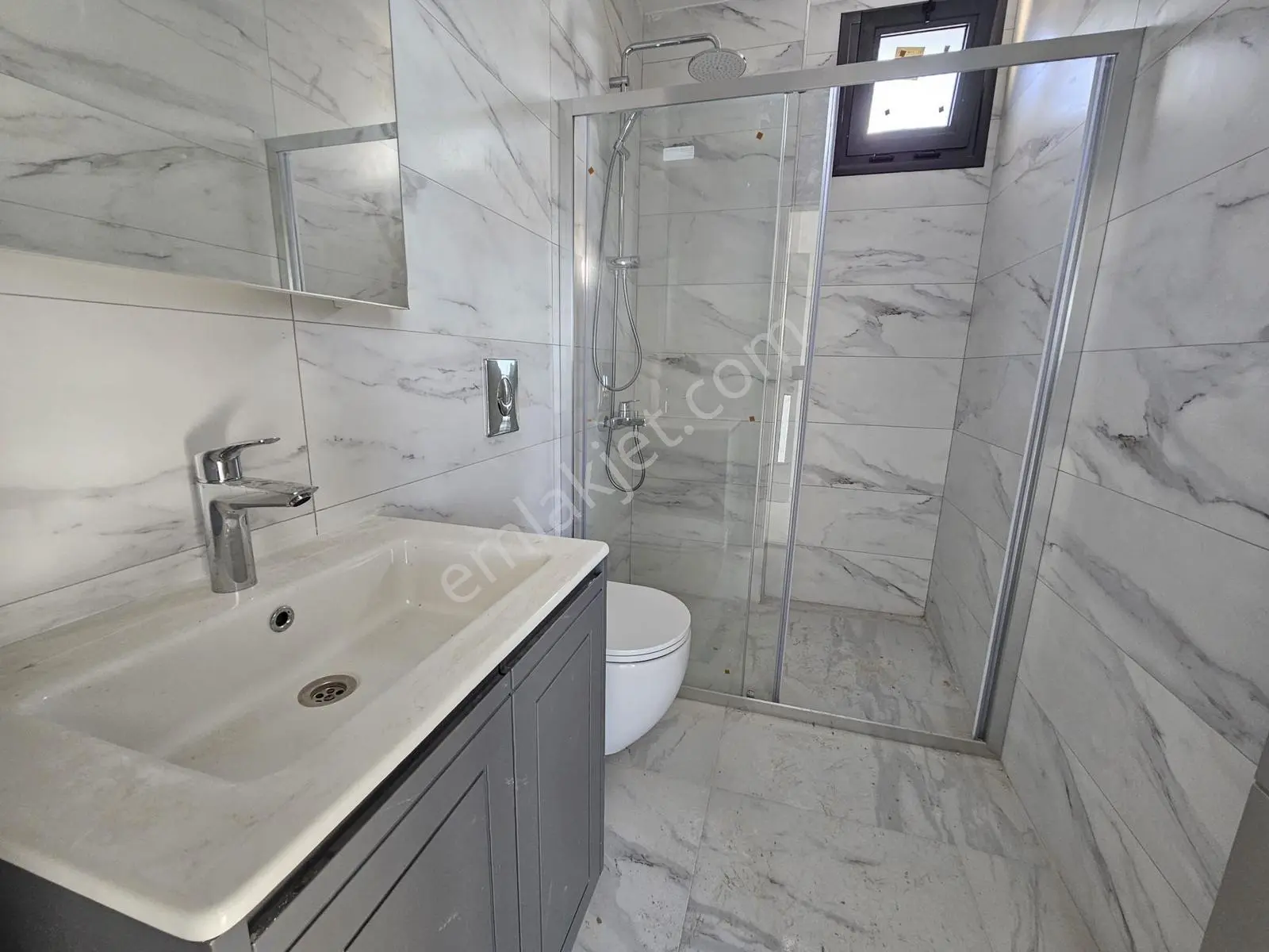 Remax Model Kuşadası Soğucakta Site İçerisinde 4+1 Satılık Villa - Görsel 2
