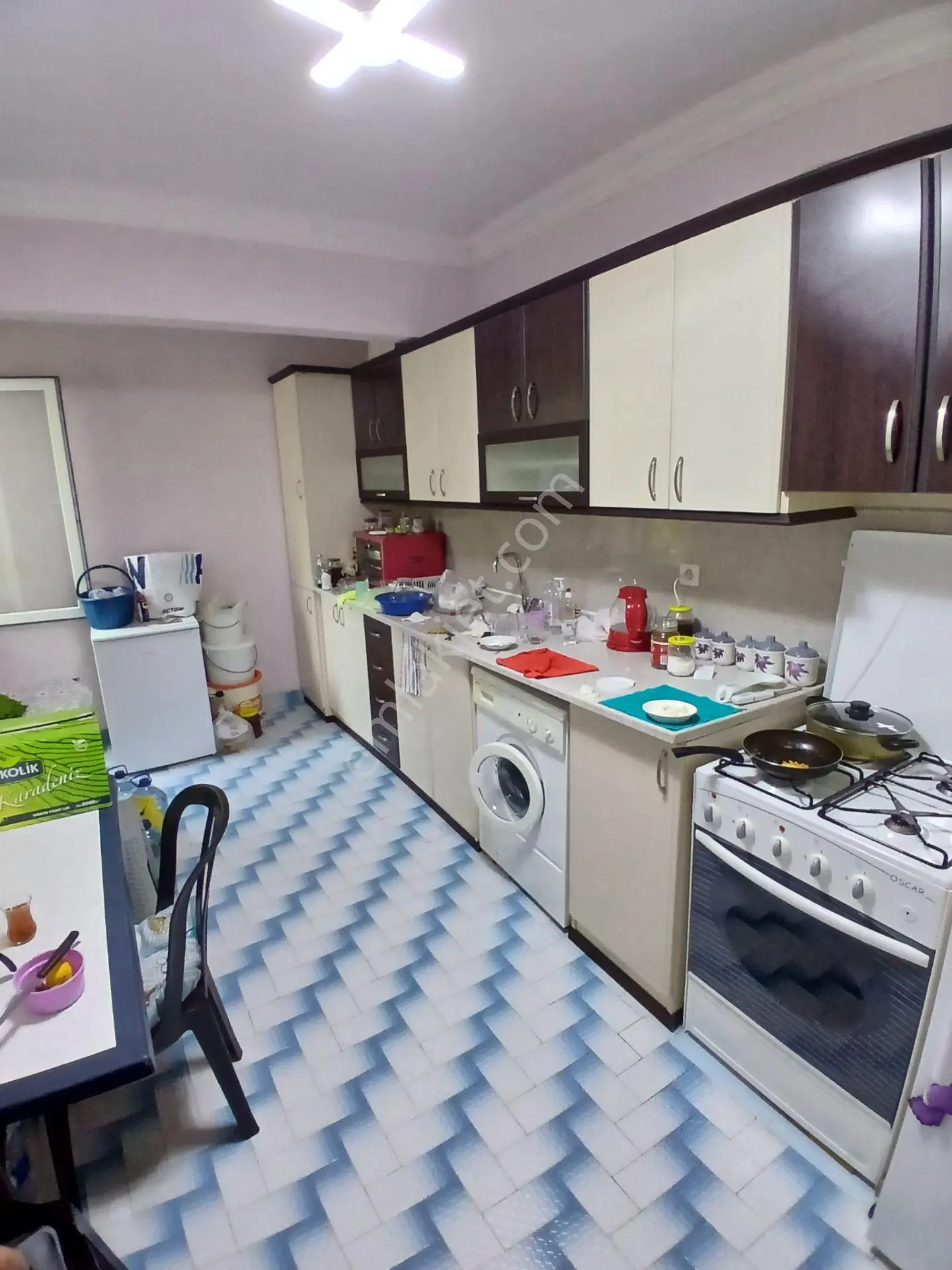 Akçay Emlak'tan Akşehir Çarşı Merkez Adliye Civarında Bakımlı İkinci Kat Satılık 3+1 Daire - Görsel 4