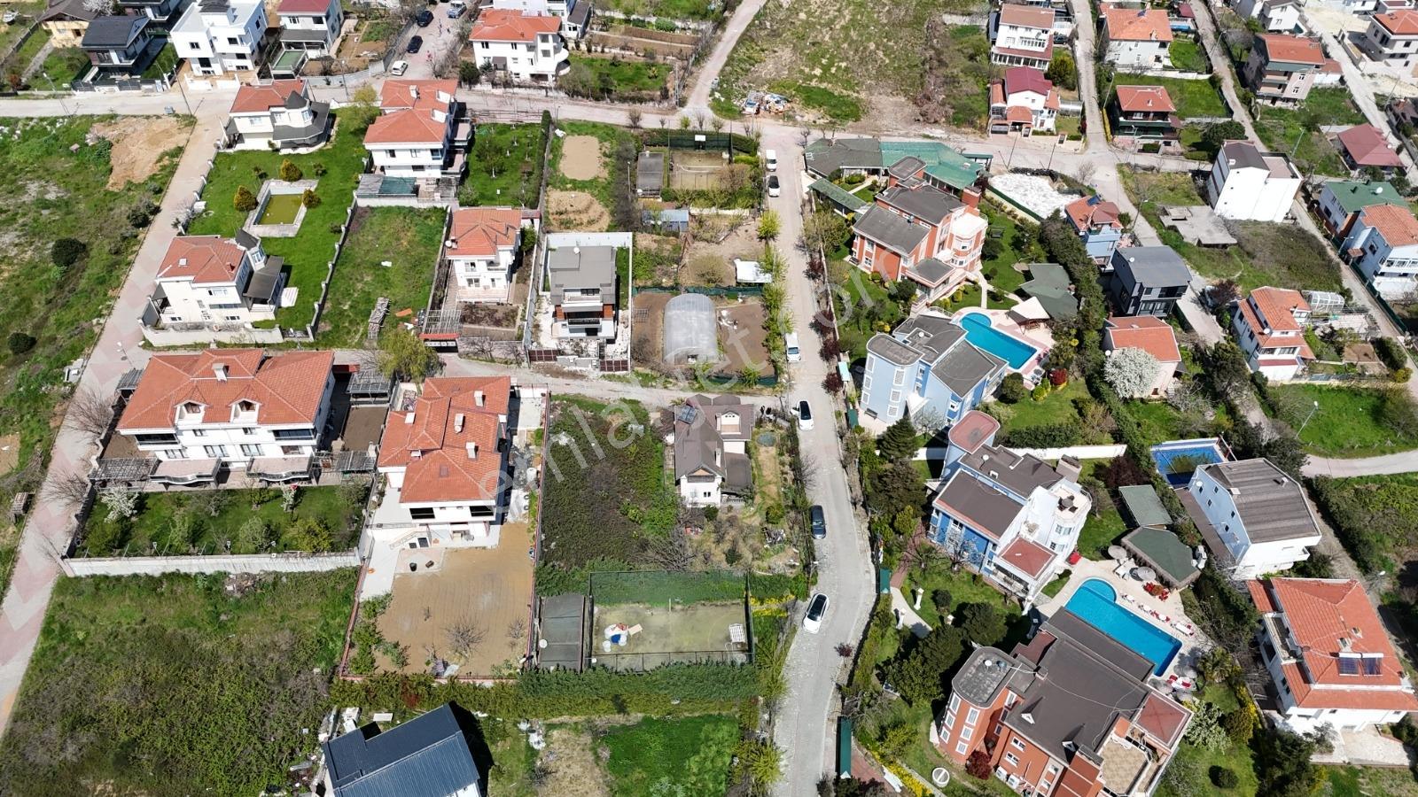 Arnavutköy Karaburun'da Havalimanı Yanı 401 M² Yatırımlık Arsa - Görsel 3