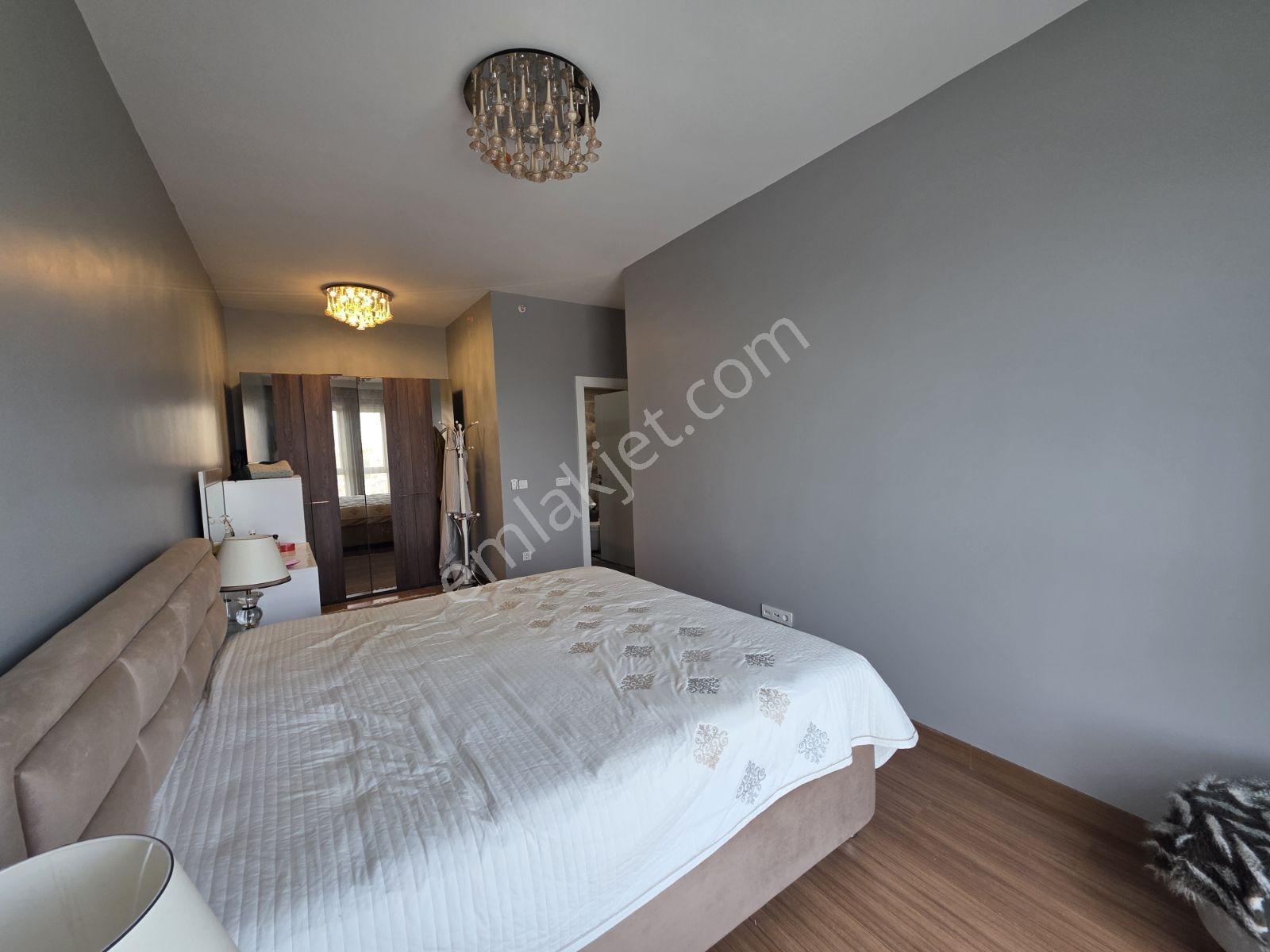 Bahçeşehir Göl Panaroma Evleri Nde 3+1 Satılık Daire - Görsel 11