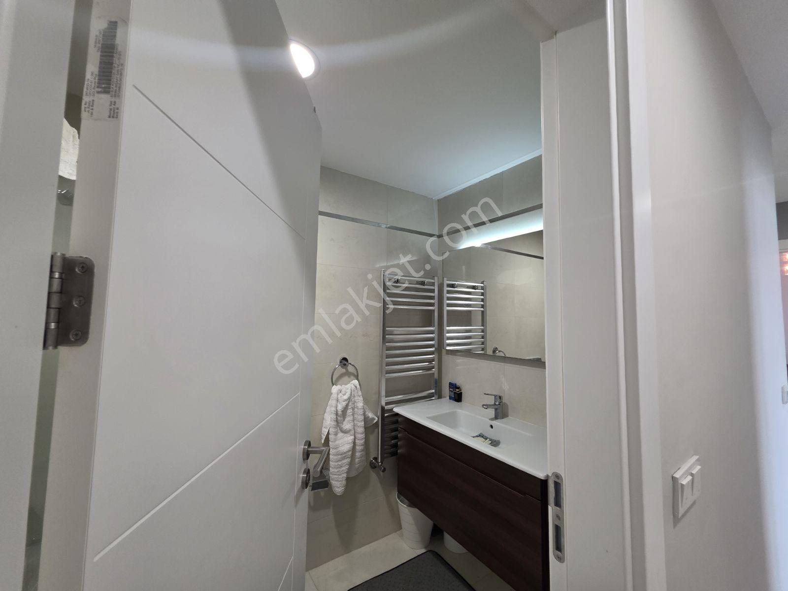 Bahçeşehir Göl Panaroma Evleri Nde 3+1 Satılık Daire - Görsel 14