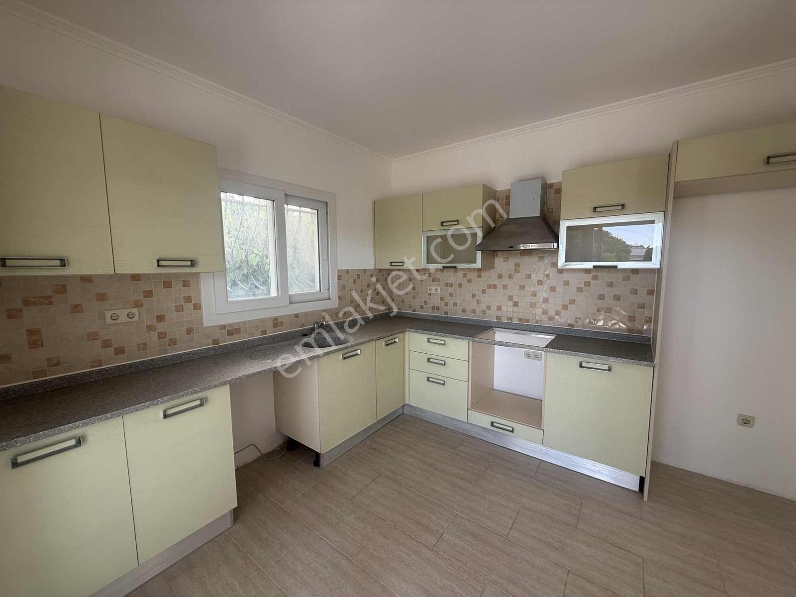 D-marin Ve Denize Yürüme Mesafesinde 3+1 Müstakil Kiralık - Görsel 4
