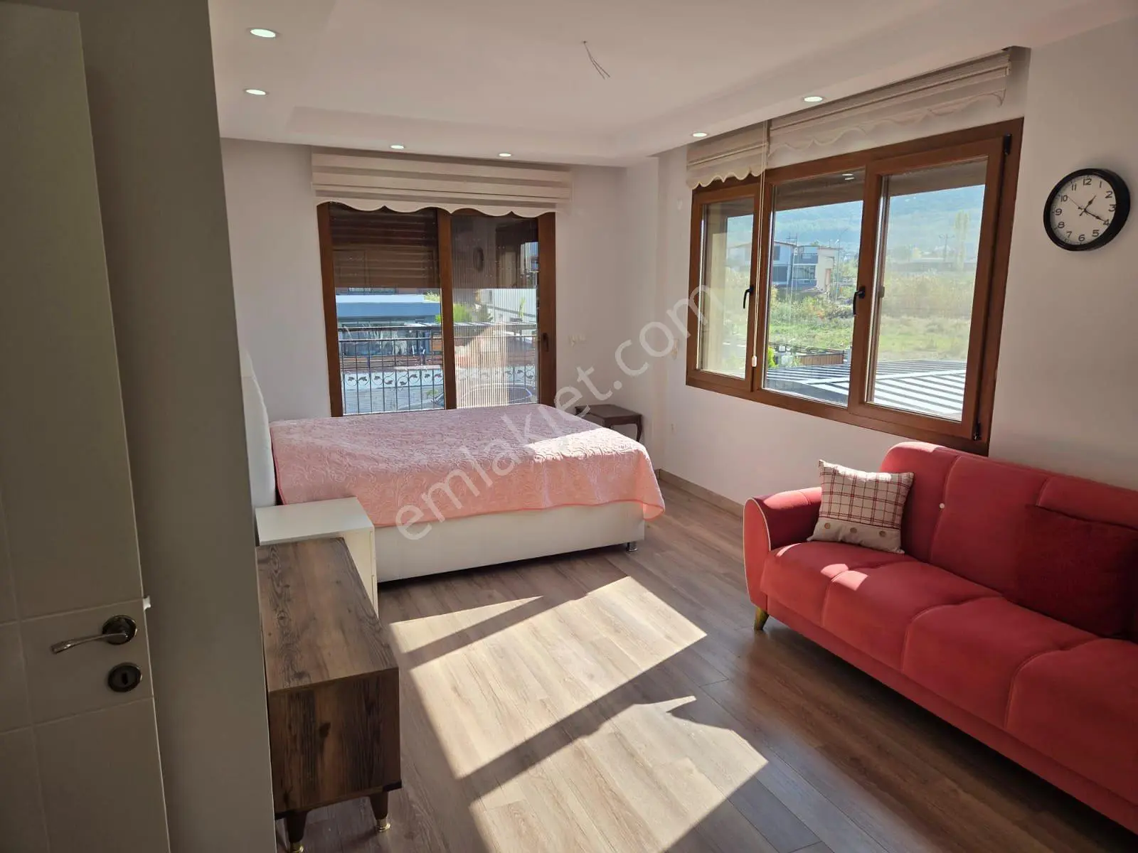 Kuşadası Güzelçamlı’da Sevgi Plajı’na 750 Metre, Özel Havuzlu Lüks Müstakil Villa - Görsel 9