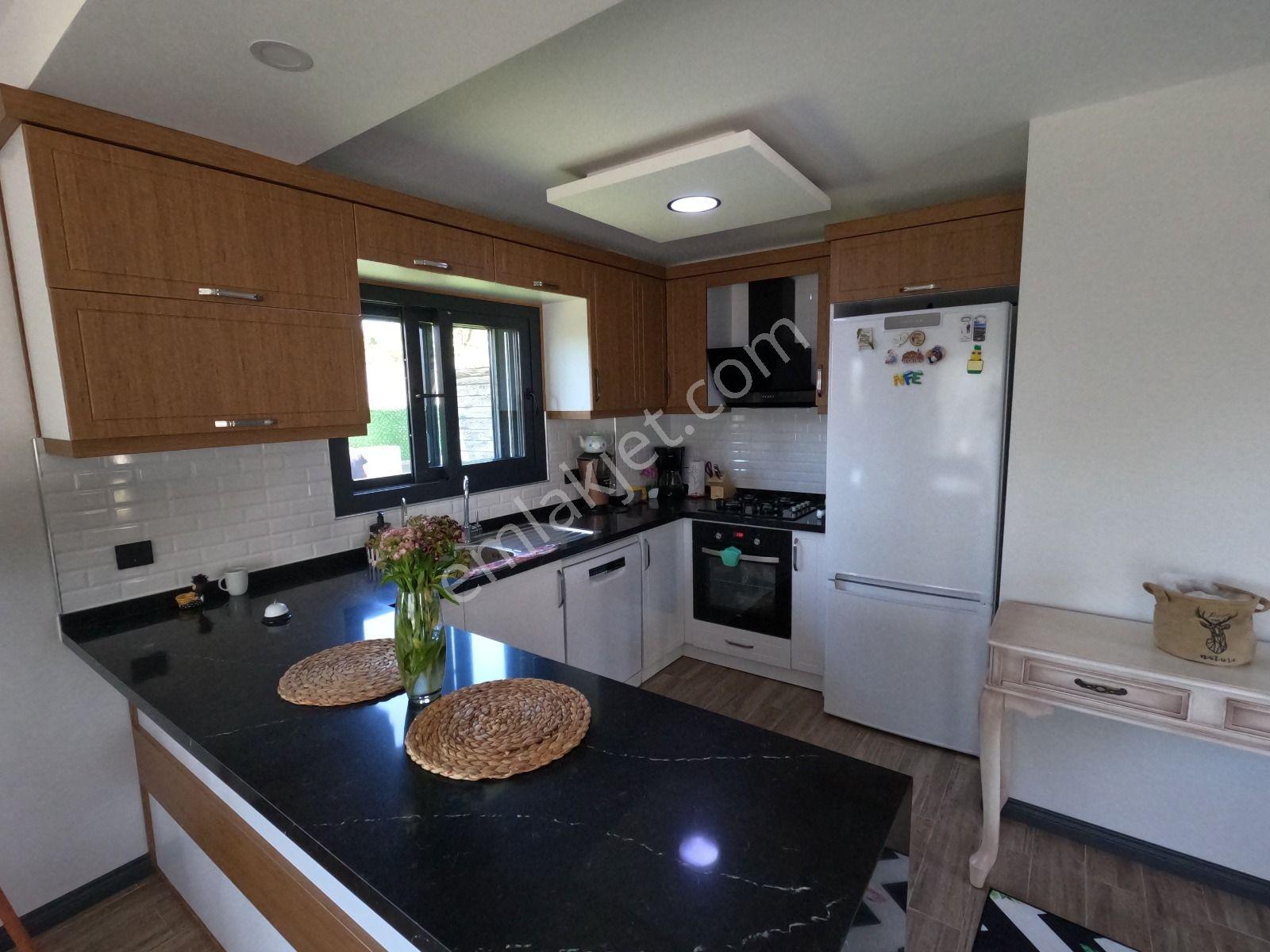 Kuşadası Yeniköy De 3+1 Satılık Villa - Görsel 4