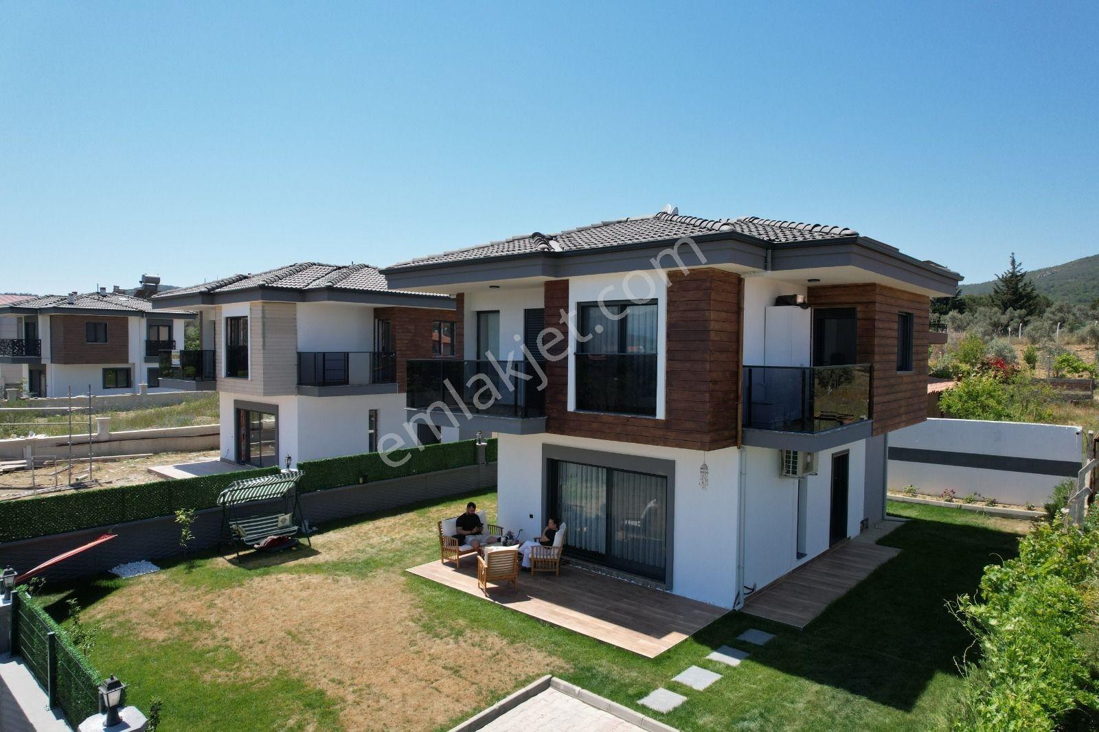 Kuşadası Yeniköy De 3+1 Satılık Villa - Görsel 3
