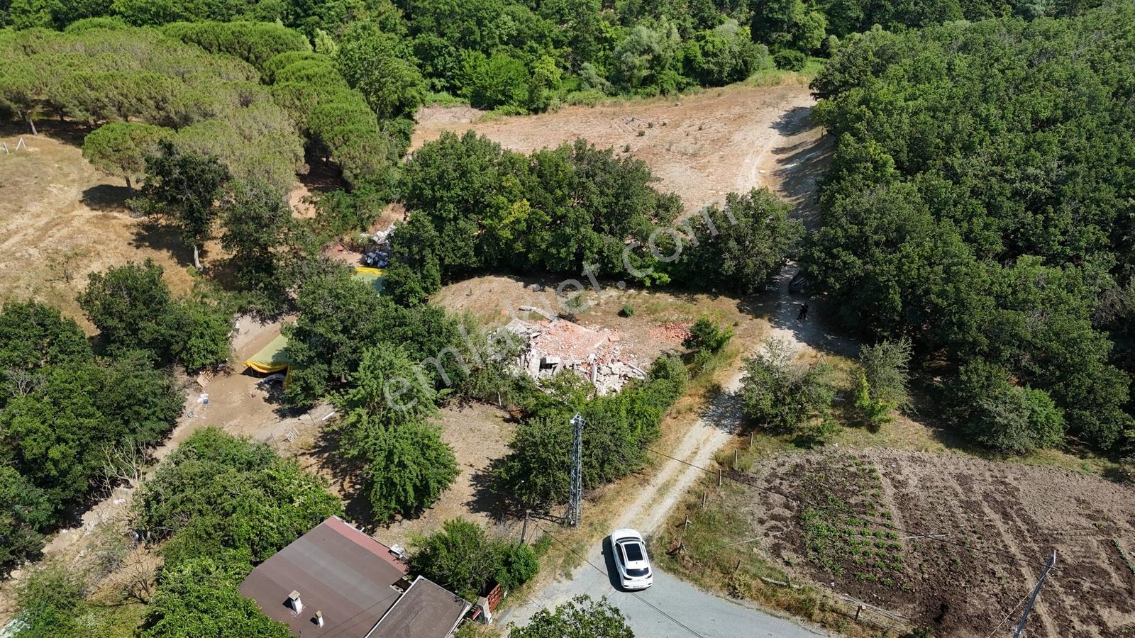 Satılık Silivri B.çavuşlu Da Orman Manzaralı 3 Kat İmarlı Arsa