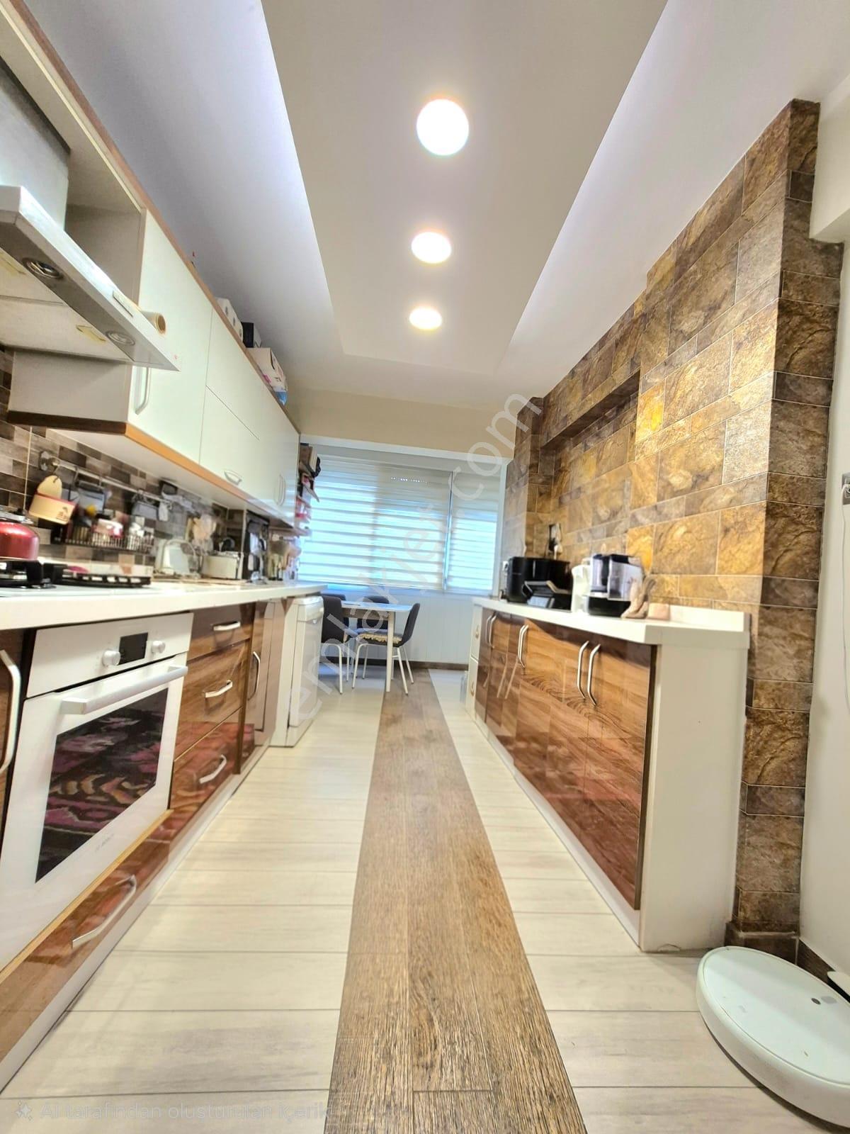 K.yaka Lisesi Ve Bahriyeüçok Bulvarı Yakını Bahçeli 3+1 125 M2 - Görsel 29