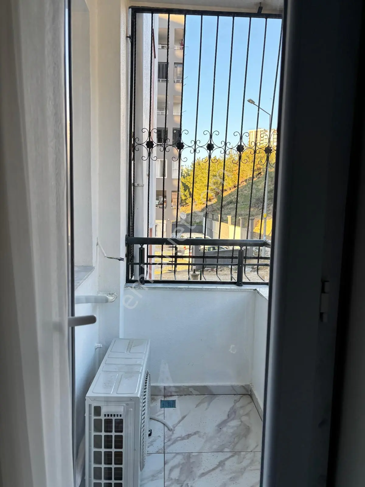 Adana Sarıçamda Osmangazi Tokilere Yakın Eşyaları Sıfır 1+1 Eşyalı Kiralık Fırsat Daire - Görsel 7
