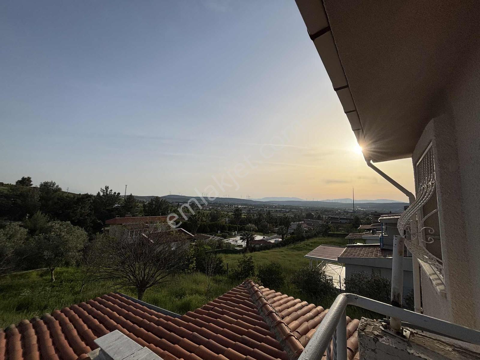 Ufukköy Sitesinde Tam Müstakil Bahçeli Villa - Görsel 15