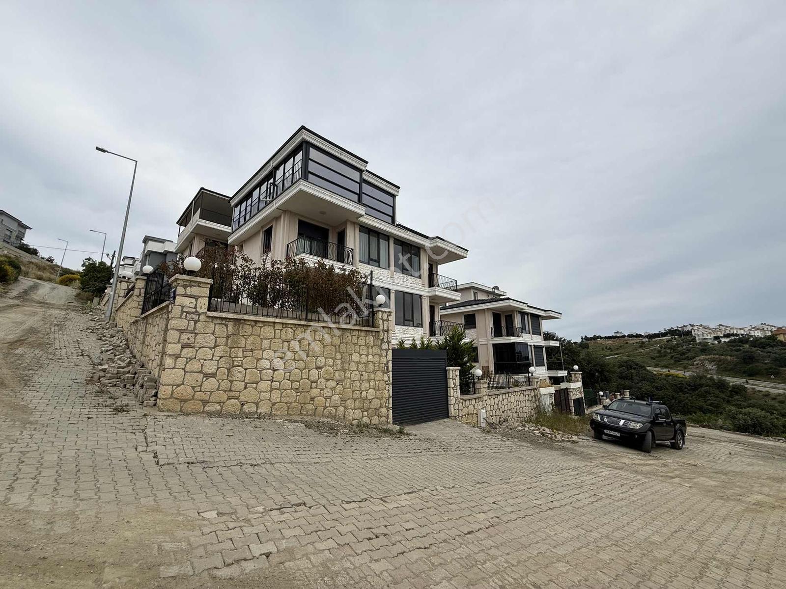 Rw Akar'dan Seferihisar Akarca'da Deniz Manz. 2+2 Satılık Villa - Görsel 2