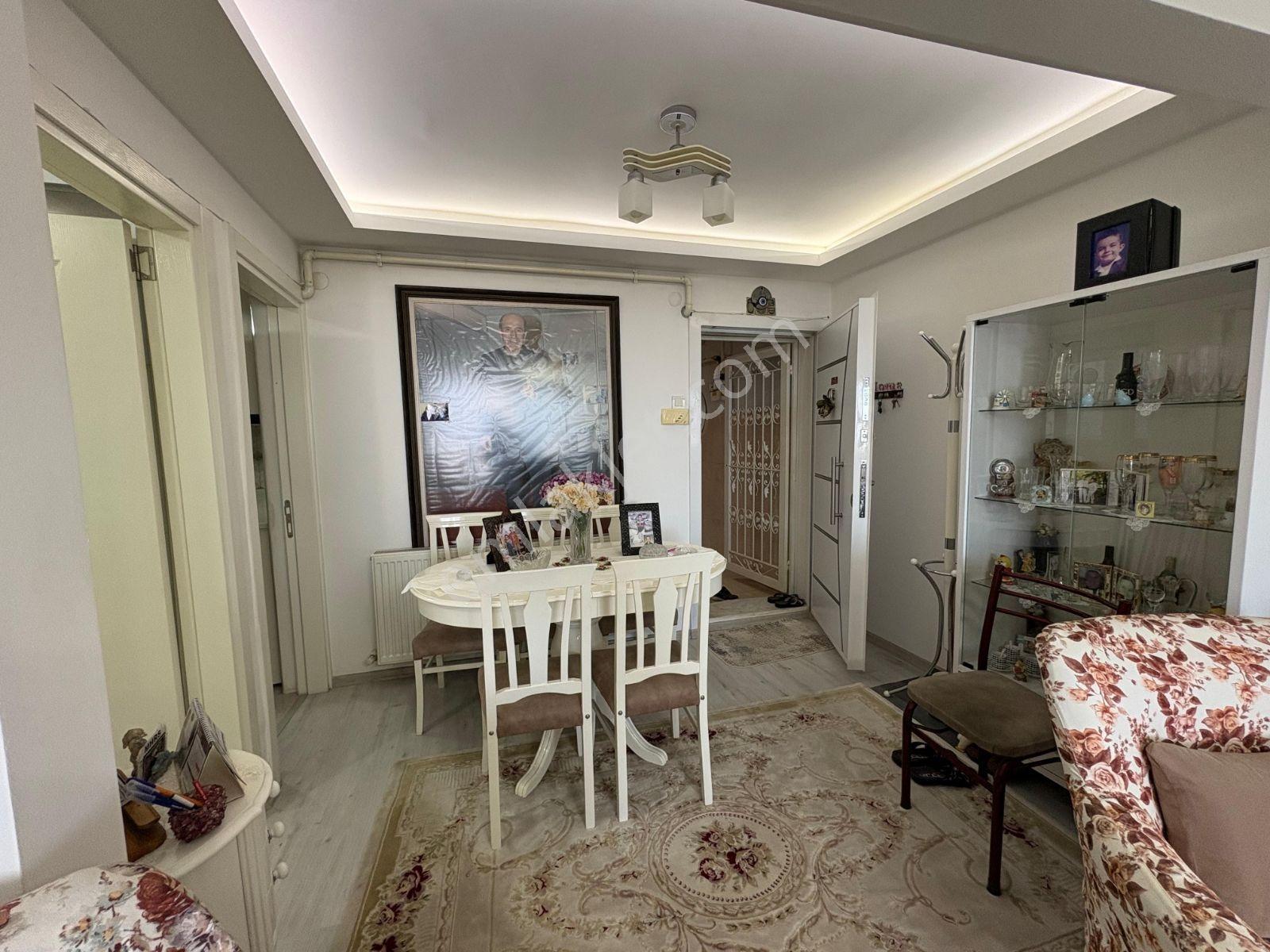 İzmir Nezih Muhitte Deniz Manzaralı Satılık 2+1 Daire Rw Akar - Görsel 13