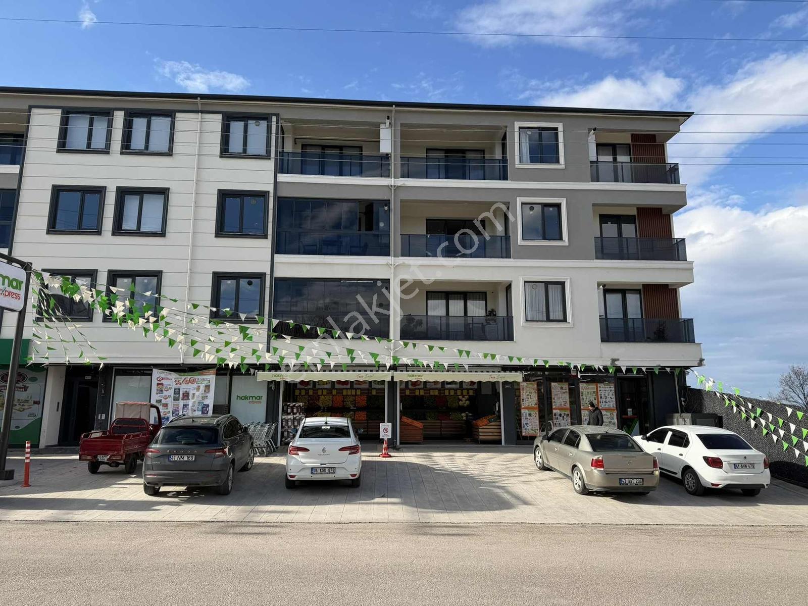 Yuvacık Baraj Yolu Üzerinde 400m² Kurumsal Kiracılı Dükkan - Görsel 2