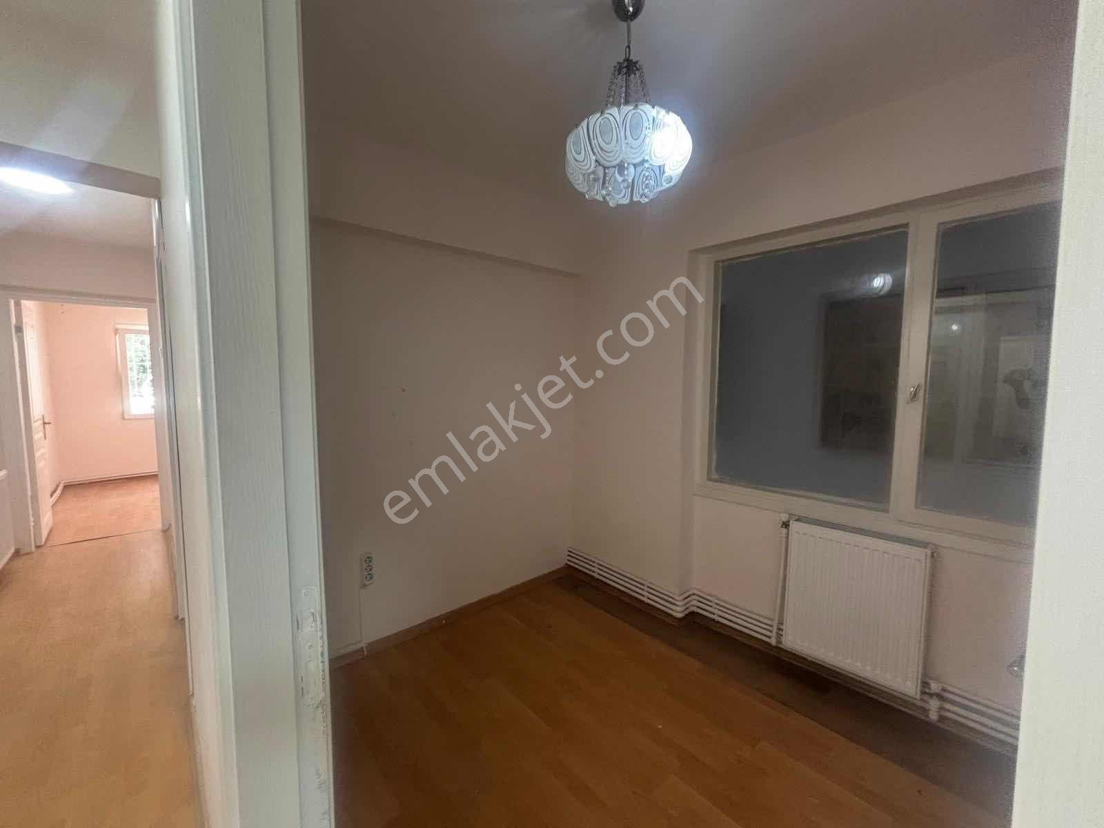 İnönü Caddesinde Göztepe Stadı'nın Karşısında 3+1 Yüksek Giriş - Görsel 12