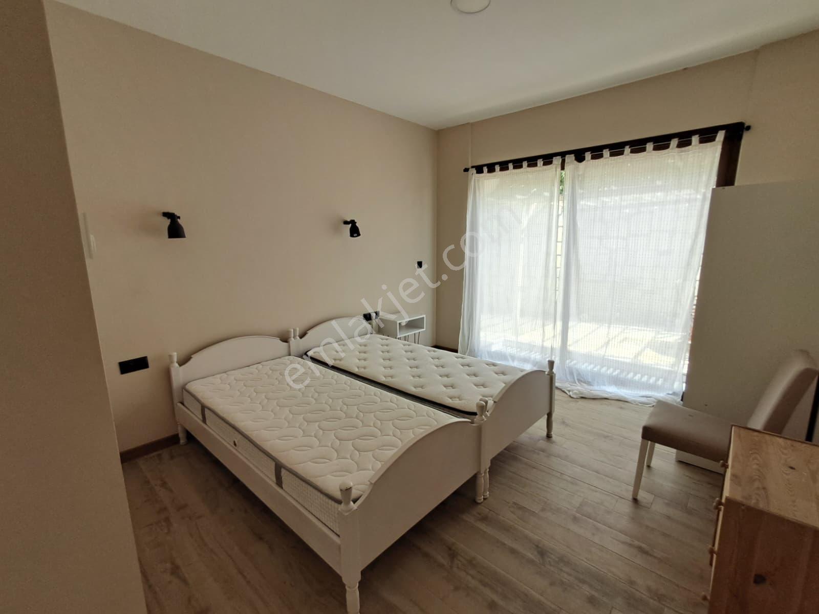 Rw Akar'dan Muhteşem Konumda Sakız Adası'na Nazır Kiralık Villa - Görsel 34