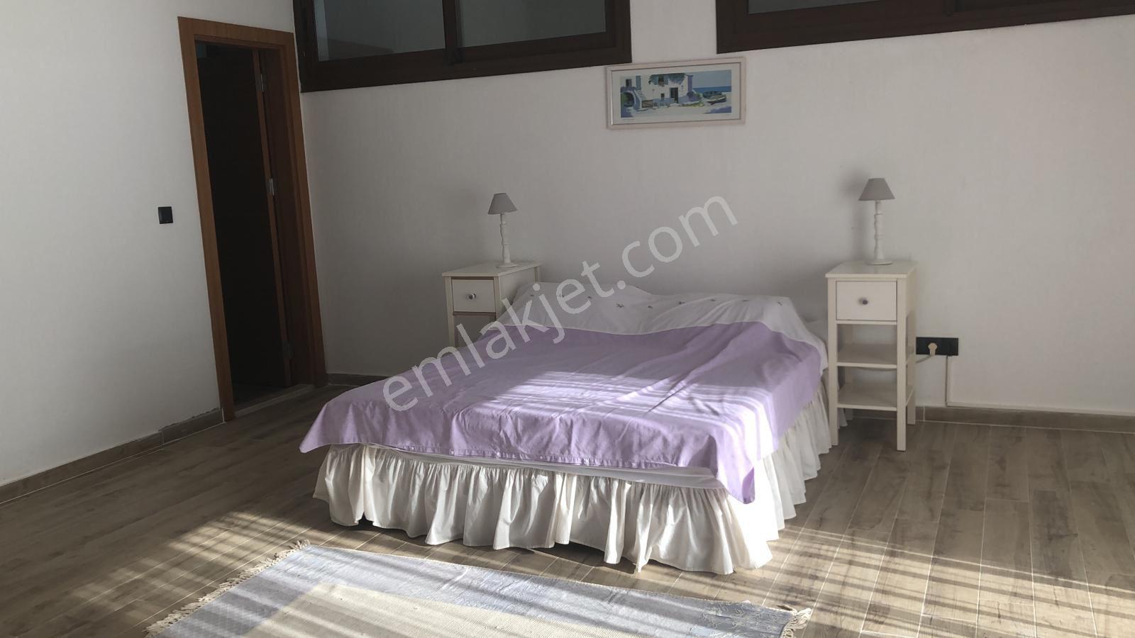Rw Akar'dan Muhteşem Konumda Sakız Adası'na Nazır Kiralık Villa - Görsel 27