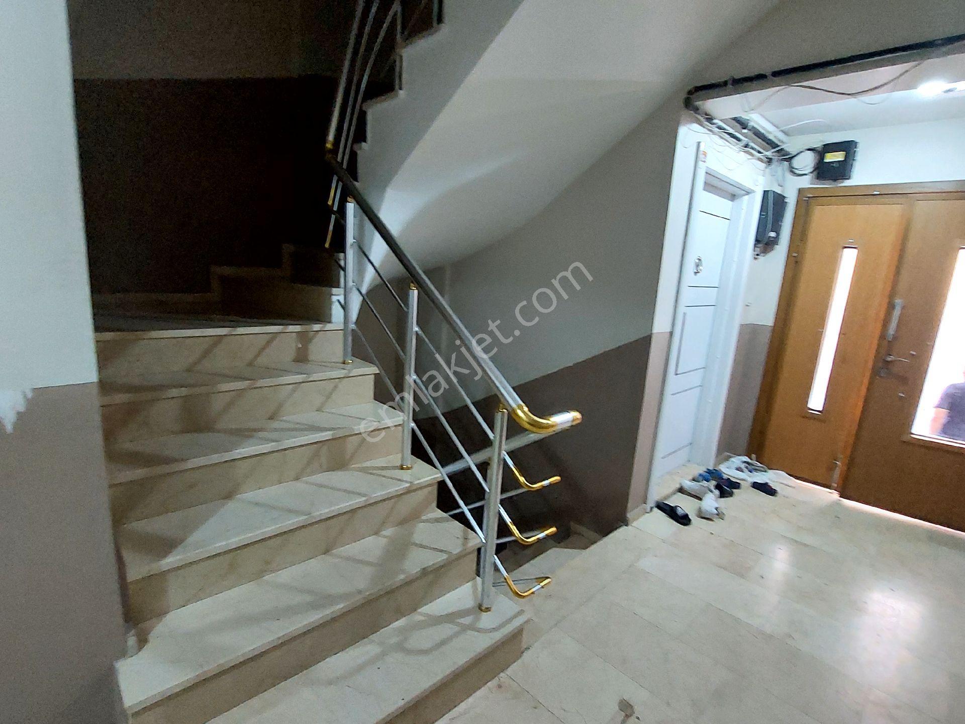 Gaziosmanpaşa Küçükköy Yeni Mah Acil Satılık Birinci Kat Balkonlu 2+1 95 M2 - Görsel 27