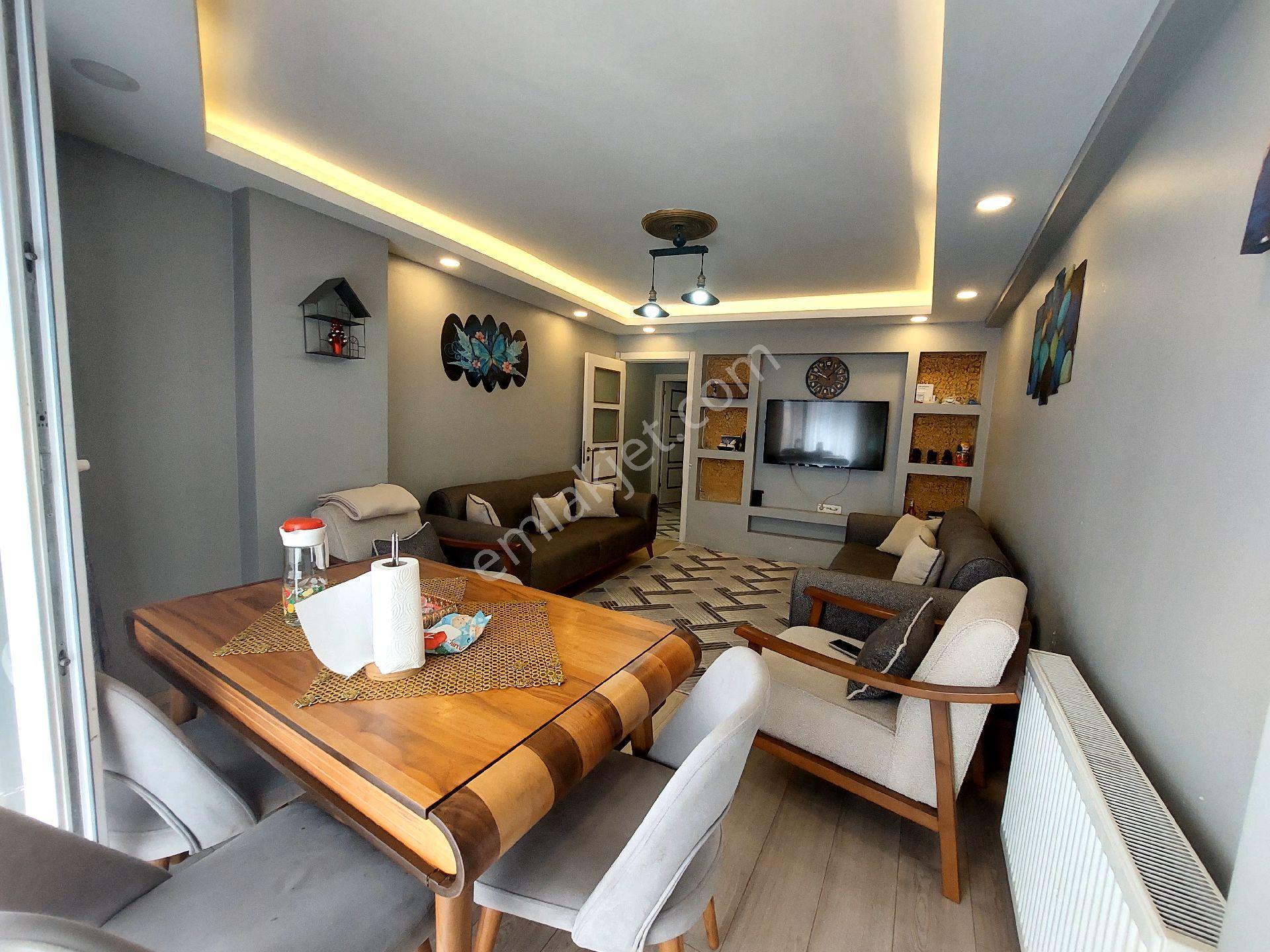 Gaziosmanpaşa Küçükköy Yeni Mah Acil Satılık Birinci Kat Balkonlu 2+1 95 M2 - Görsel 5
