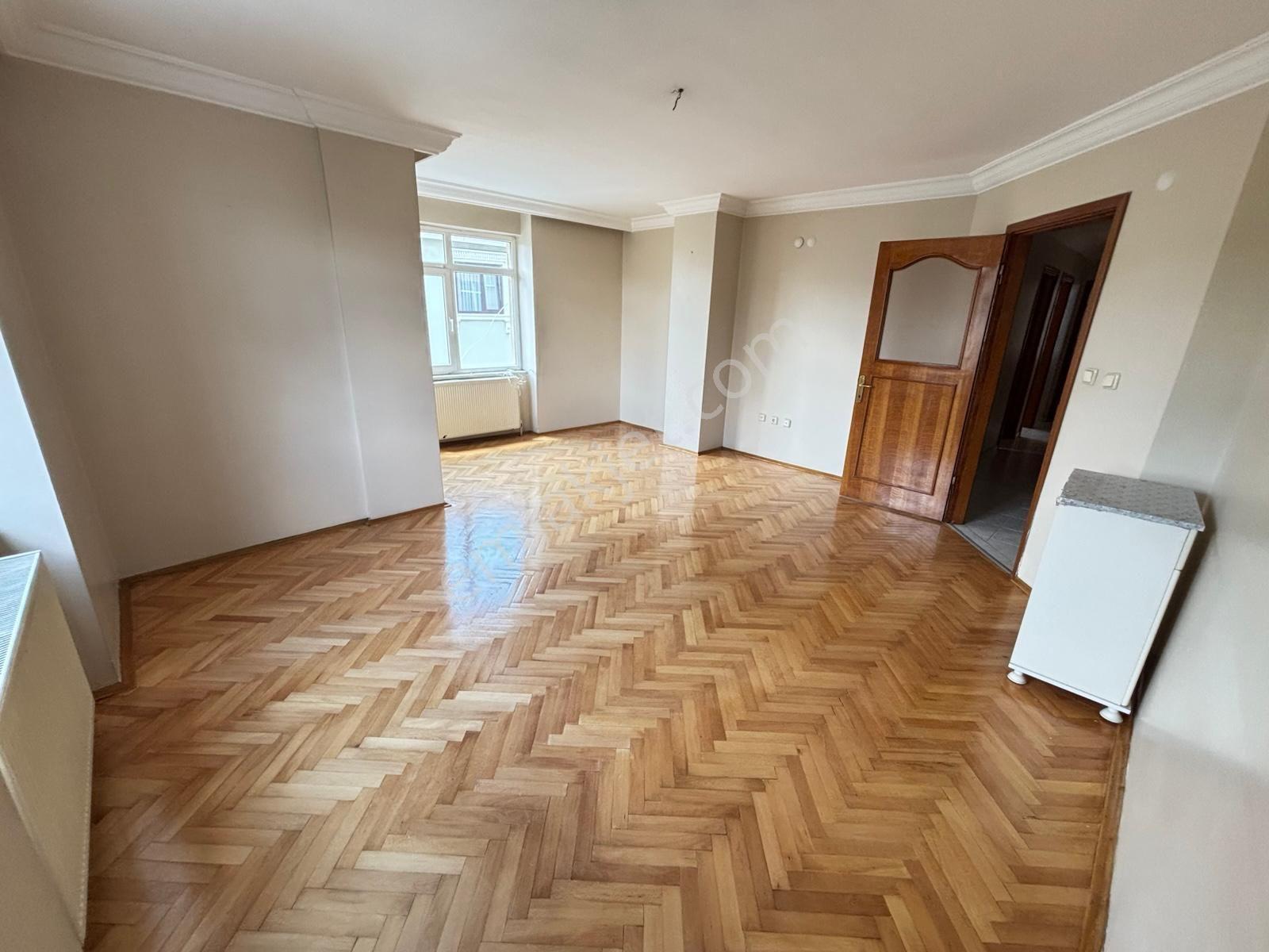 F-l Den Bulgurlu Cumhuriyet Te Arakat 120m2 Asansörlü 3+1 - Görsel 3