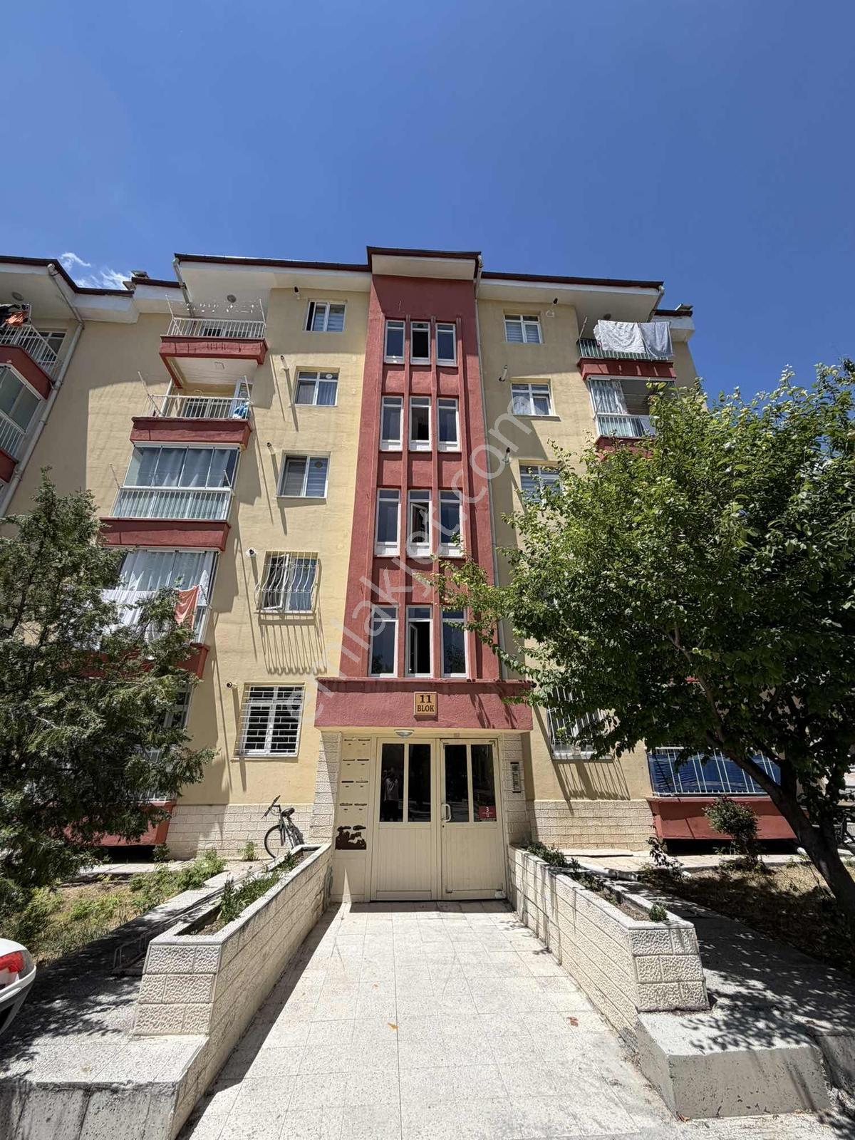 Polat Live Emlak'dan Atlantis 5 Dk Ara Kat 3+1 Kiralık Daire