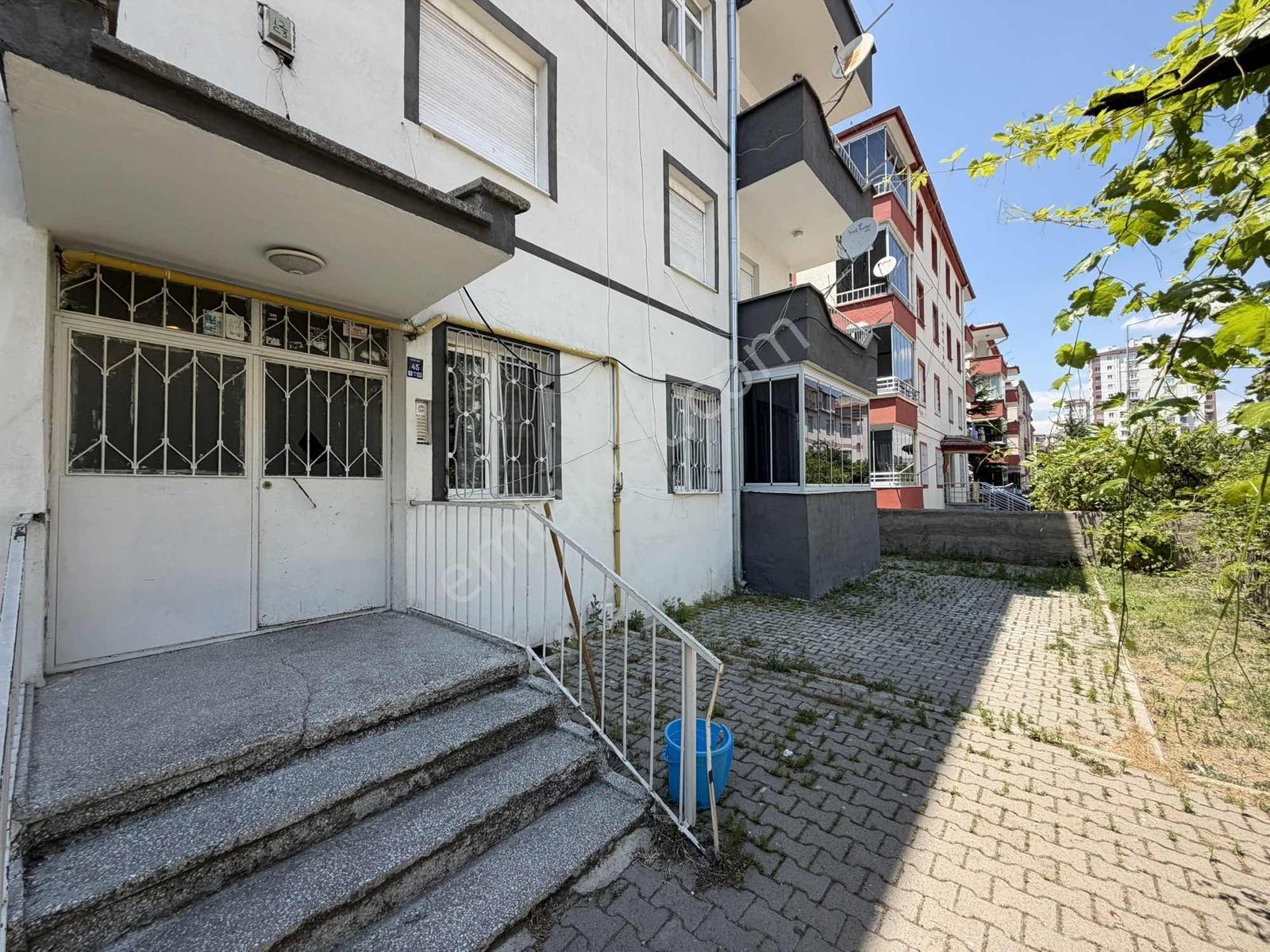Mithatpaşa Mahallesinde Satılık 3+1 Daire - Görsel 15