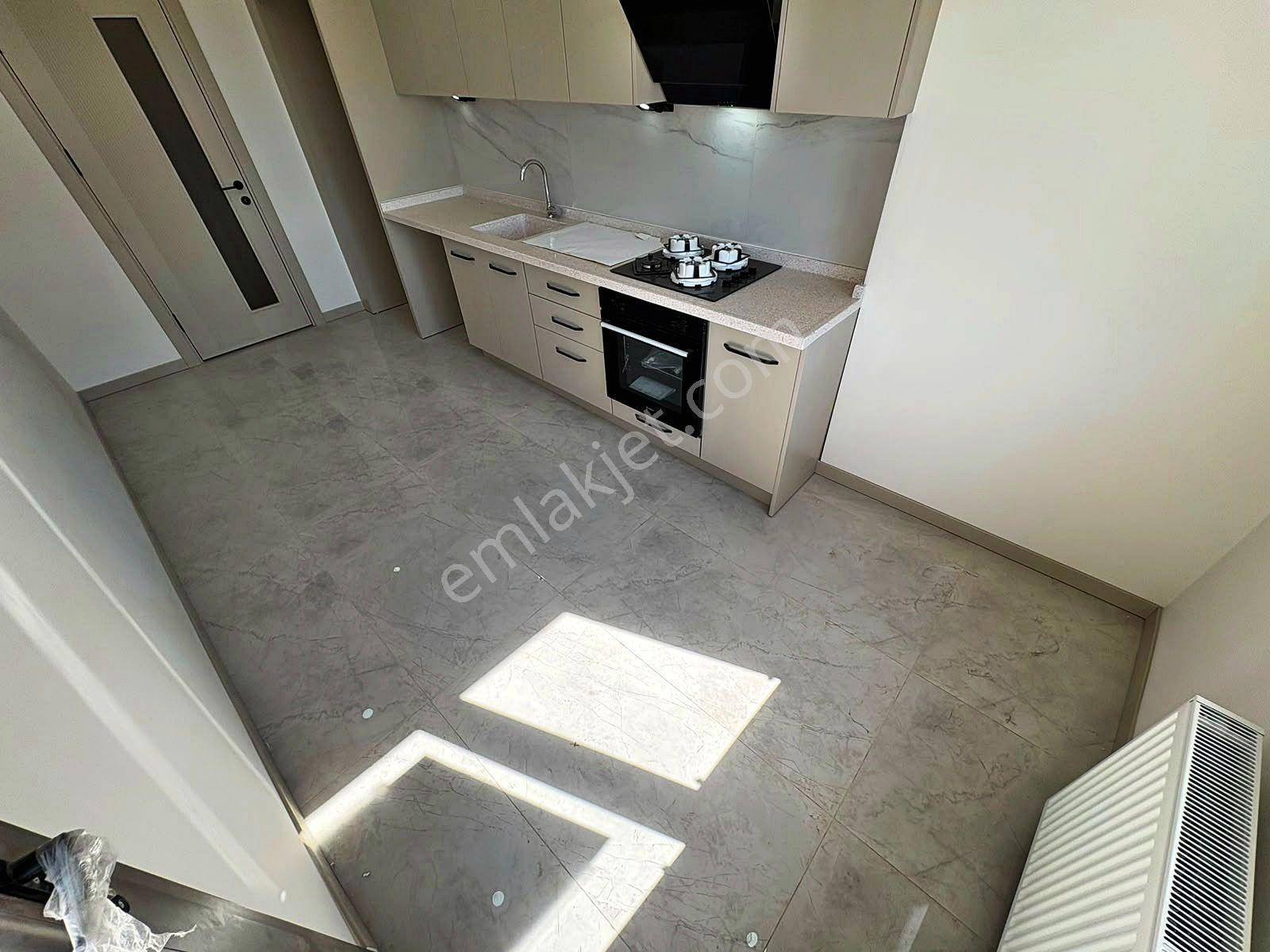 Aktif'ten Akçay Merkez'de Satılık Yaşam Kalitesini Yükselten Ön Cephe 2+1 Daire - Görsel 35