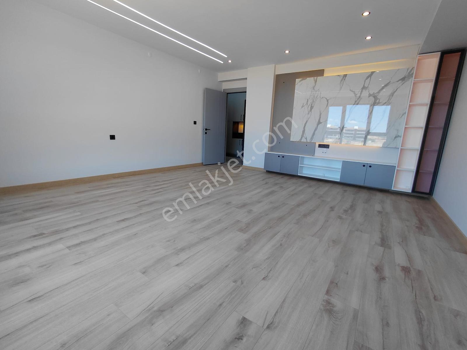 Çamlıca Mh.gündüz Ökçün Blv.yakını Özel Garajlı Ultra Lux 3+1 - Görsel 9