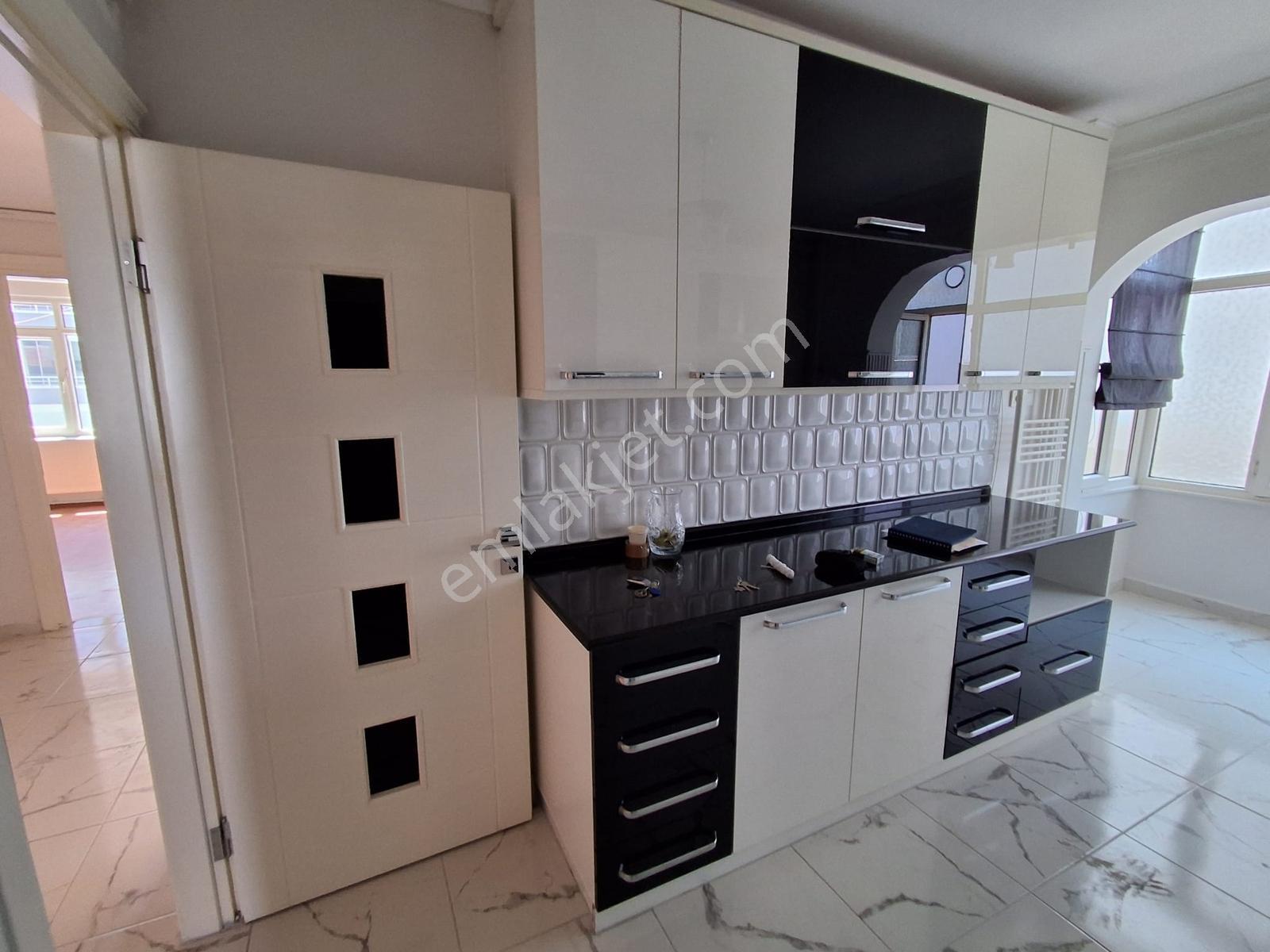 Balıkesir Paşaalanı Sıtkı Yırcalı Caddesi Üzerinde Kiralık Daire - Görsel 25