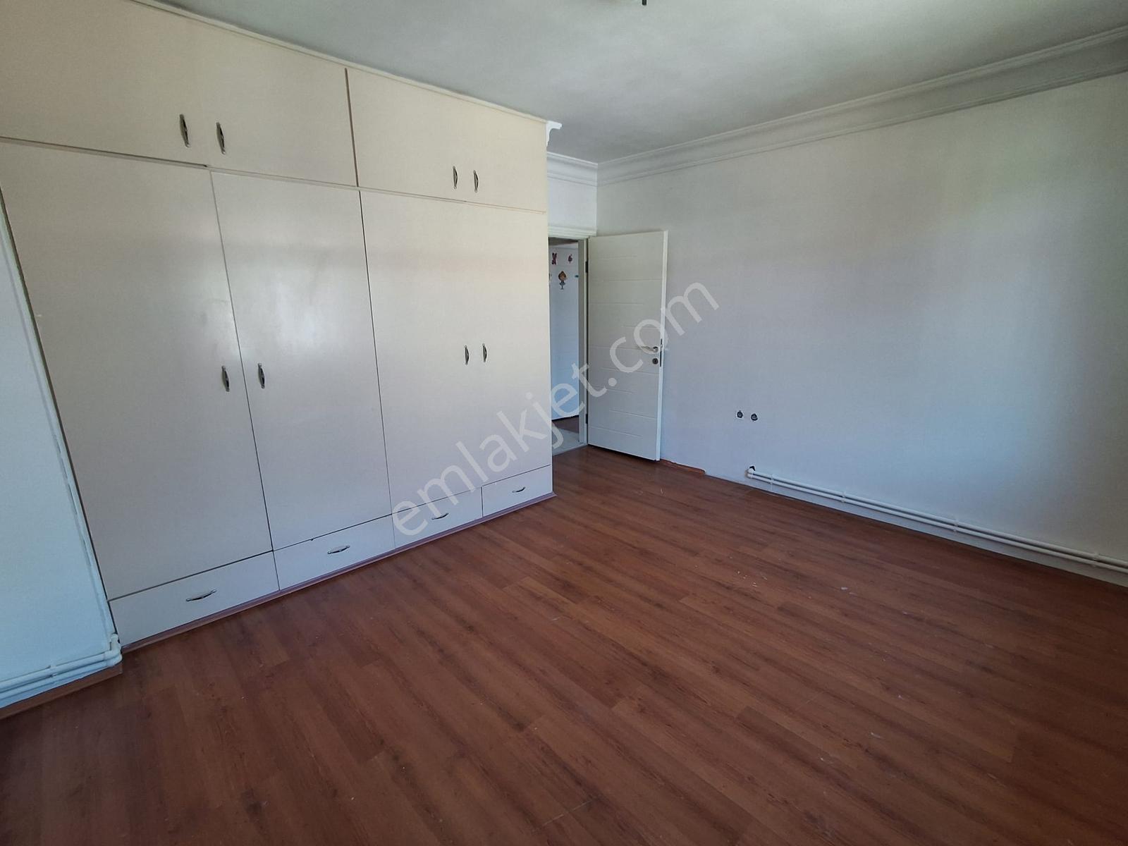 Balıkesir Paşaalanı Sıtkı Yırcalı Caddesi Üzerinde Kiralık Daire - Görsel 14