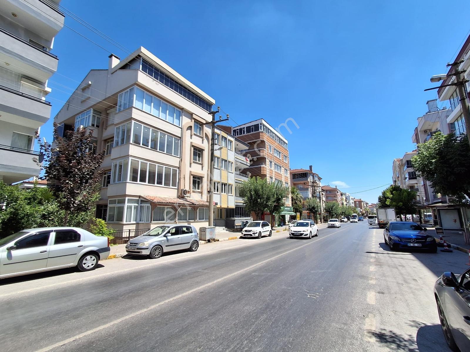 Balıkesir Paşaalanı Sıtkı Yırcalı Caddesi Üzerinde Kiralık Daire - Görsel 5