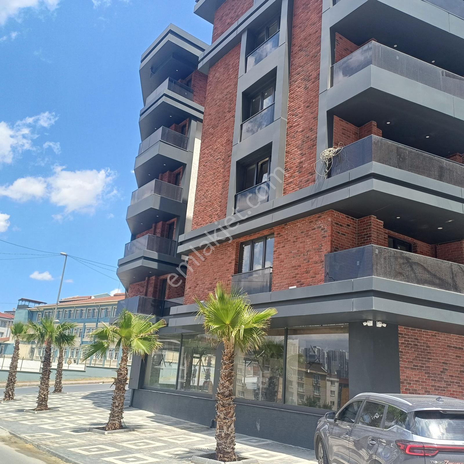 Akevlerde Metrobüse Yakın Satılık Sıfır 2+1 Daire