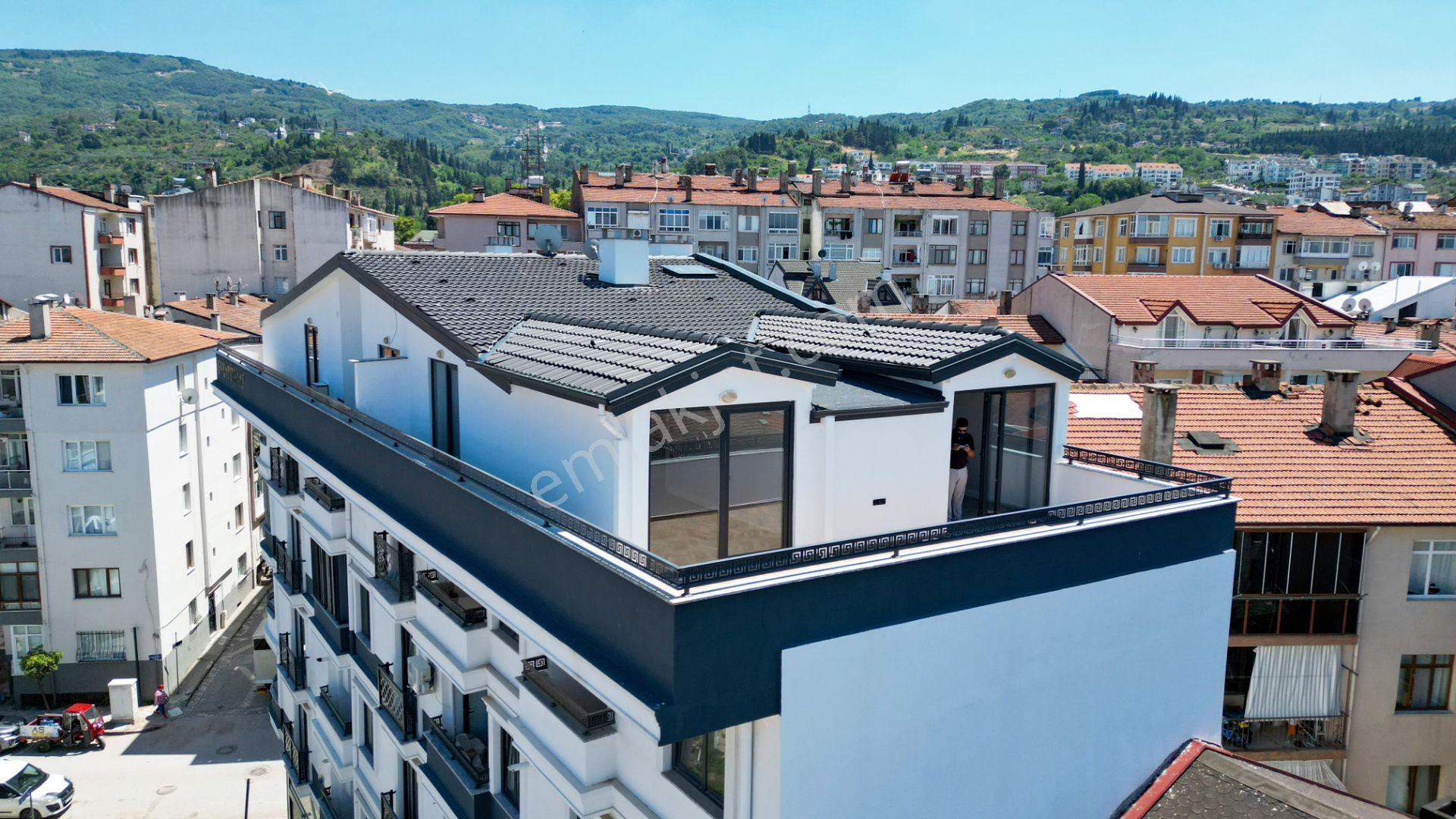 Karamürsel Salı Pazarı Satılık 3+1 Teraslı Çatı Dubleks Daire - Görsel 25