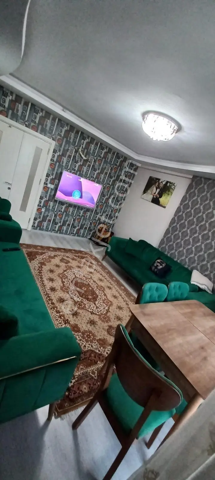 Boynuyoğunda 2+1 K.mutfak Caddeüstünde Hasarsız Kombili