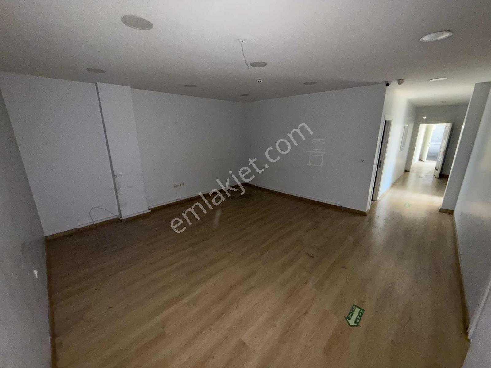 Kiralık Arnavutköy Merkezde 1760m² Üretim Tesisi - Görsel 30