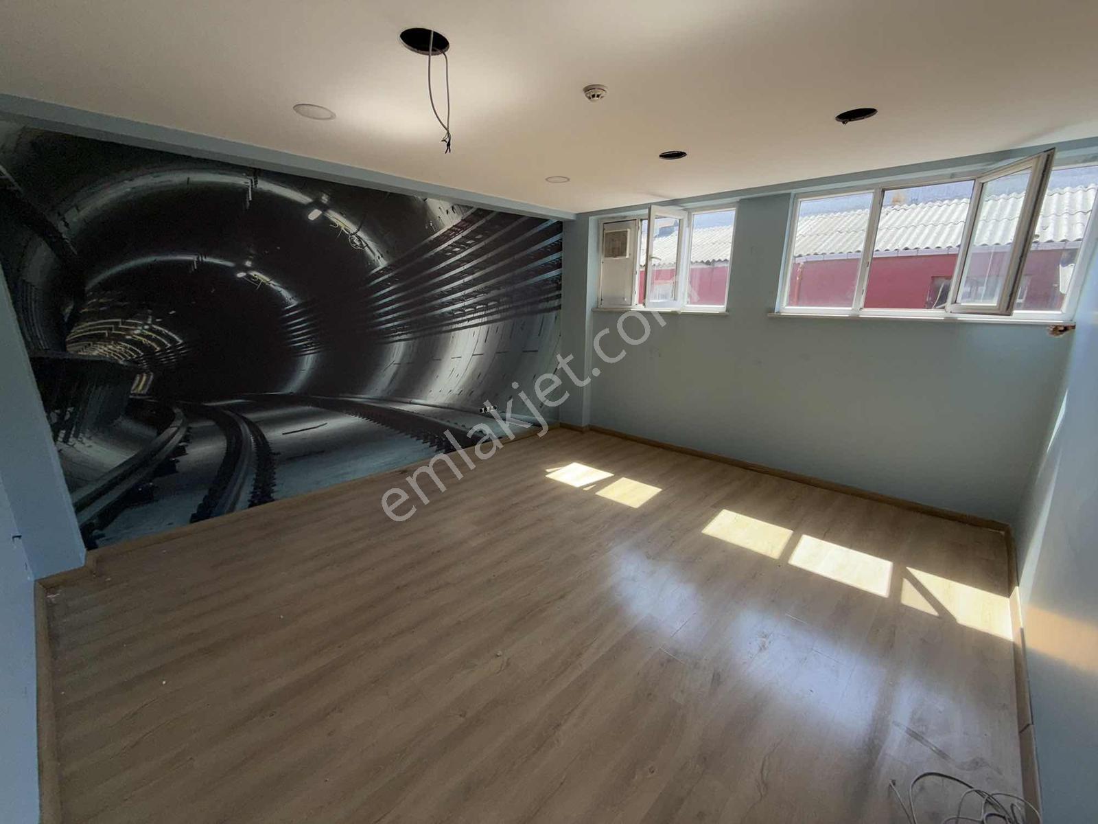 Kiralık Arnavutköy Merkezde 1760m² Üretim Tesisi - Görsel 27