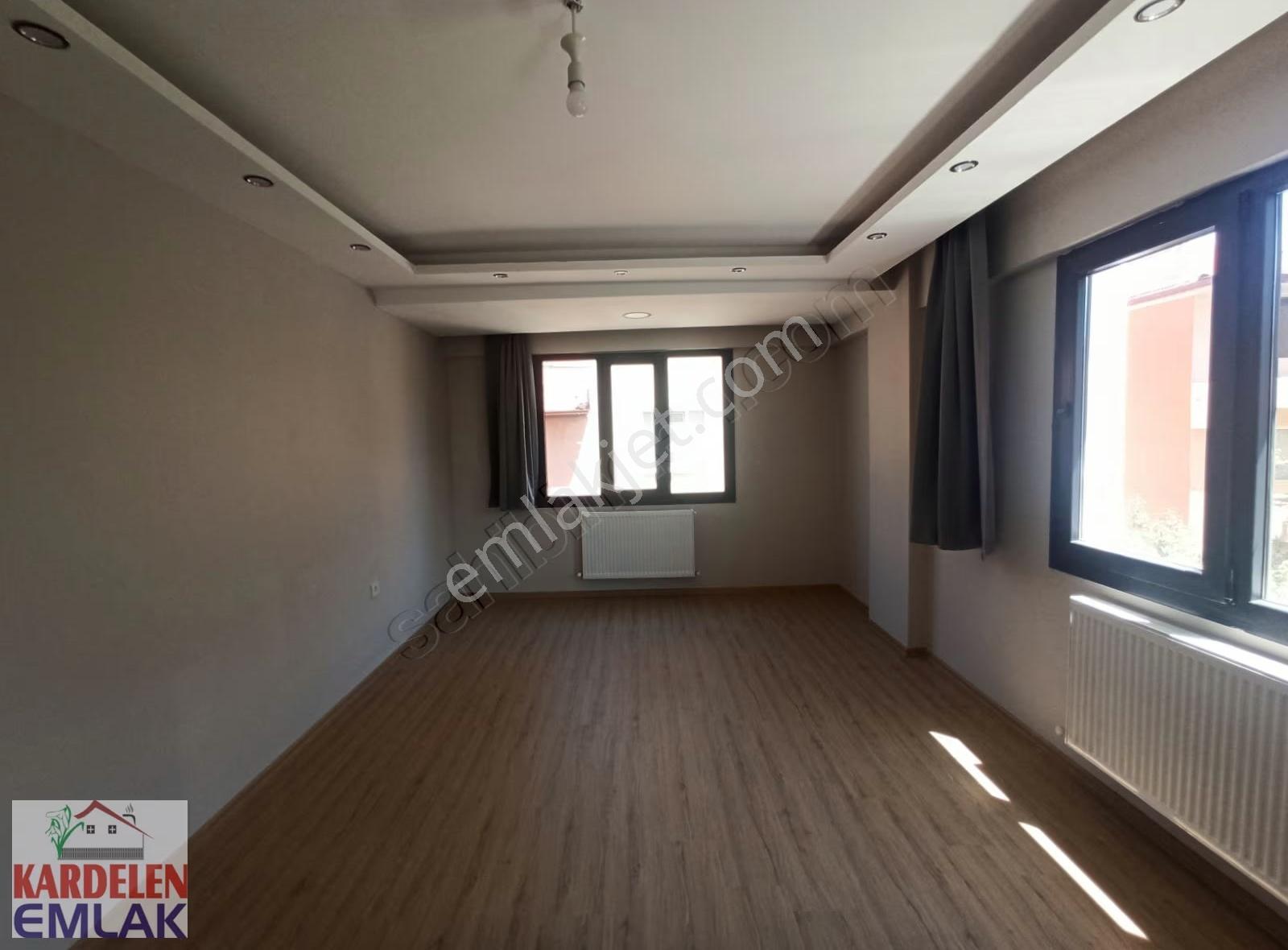 Soma Kardelen Emlak'tan. Rıfat Dağdelen Arkası Satılık 3+1 Daire - Görsel 6