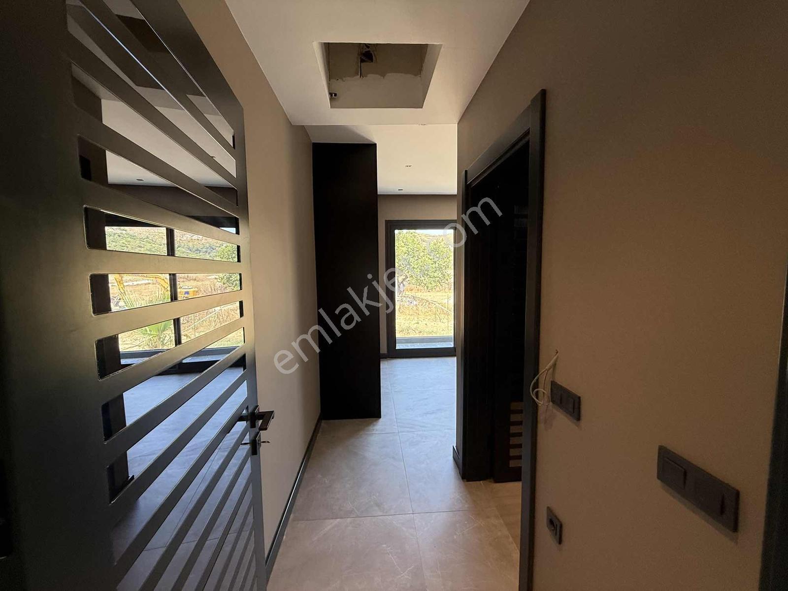 Kuşadası Girişinde 4+1 Özel Havuzlu Tek Müstakil Satılık Villa - Görsel 7