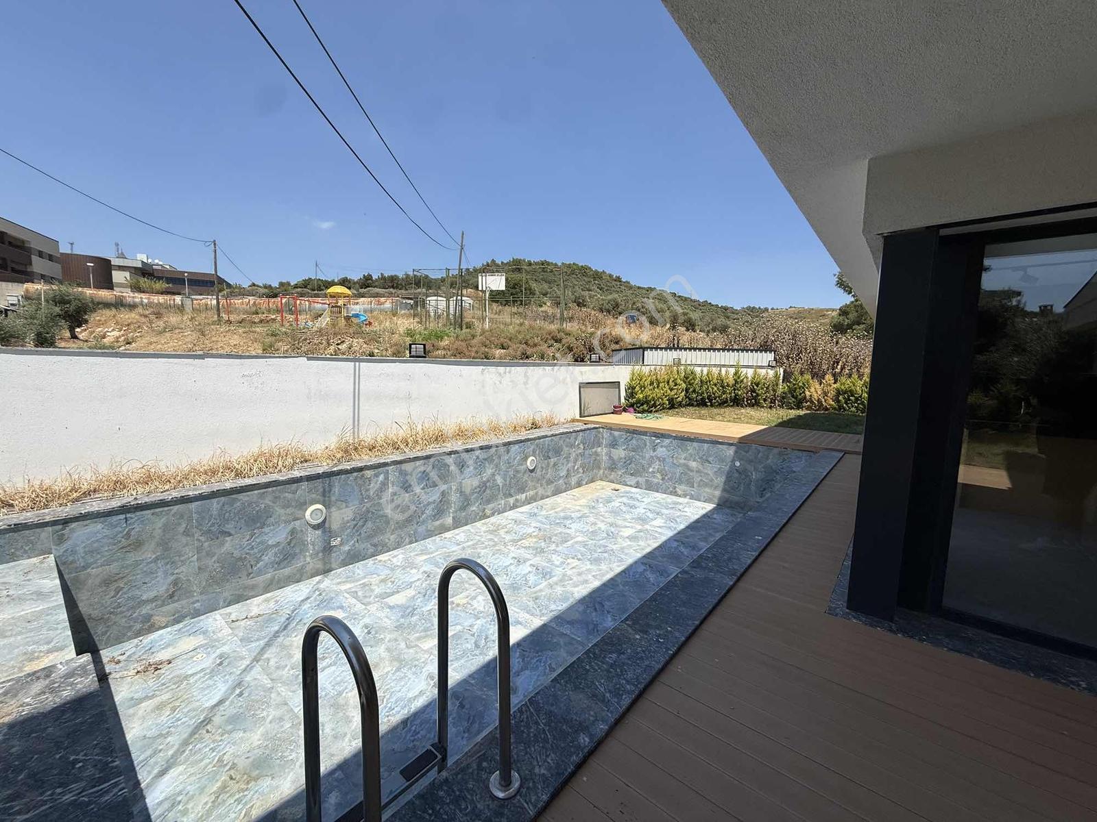 Kuşadası Girişinde 4+1 Özel Havuzlu Tek Müstakil Satılık Villa - Görsel 23